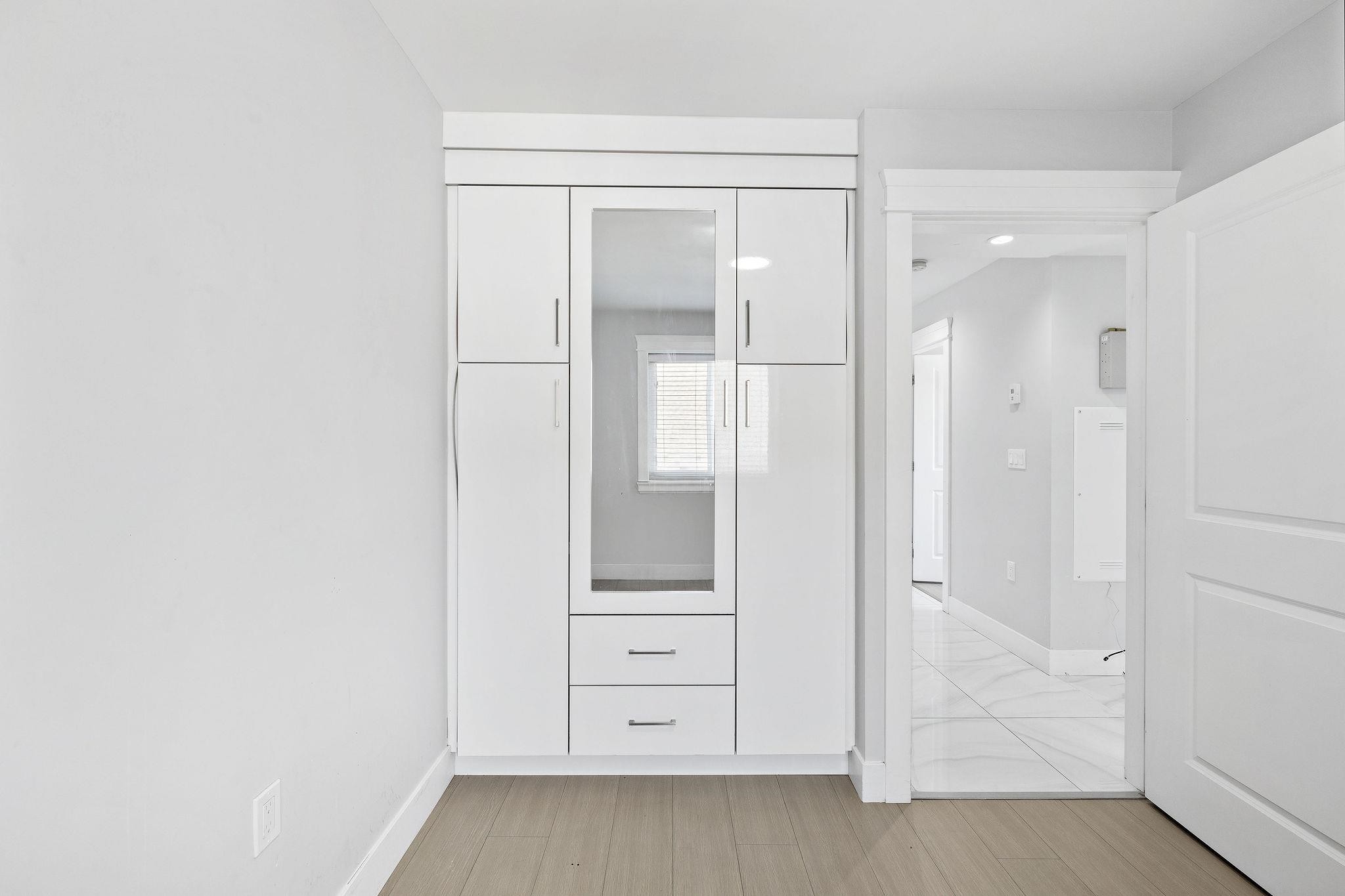 









2430


41

Avenue, 1,
Vancouver,




BC
V5R 2W4

