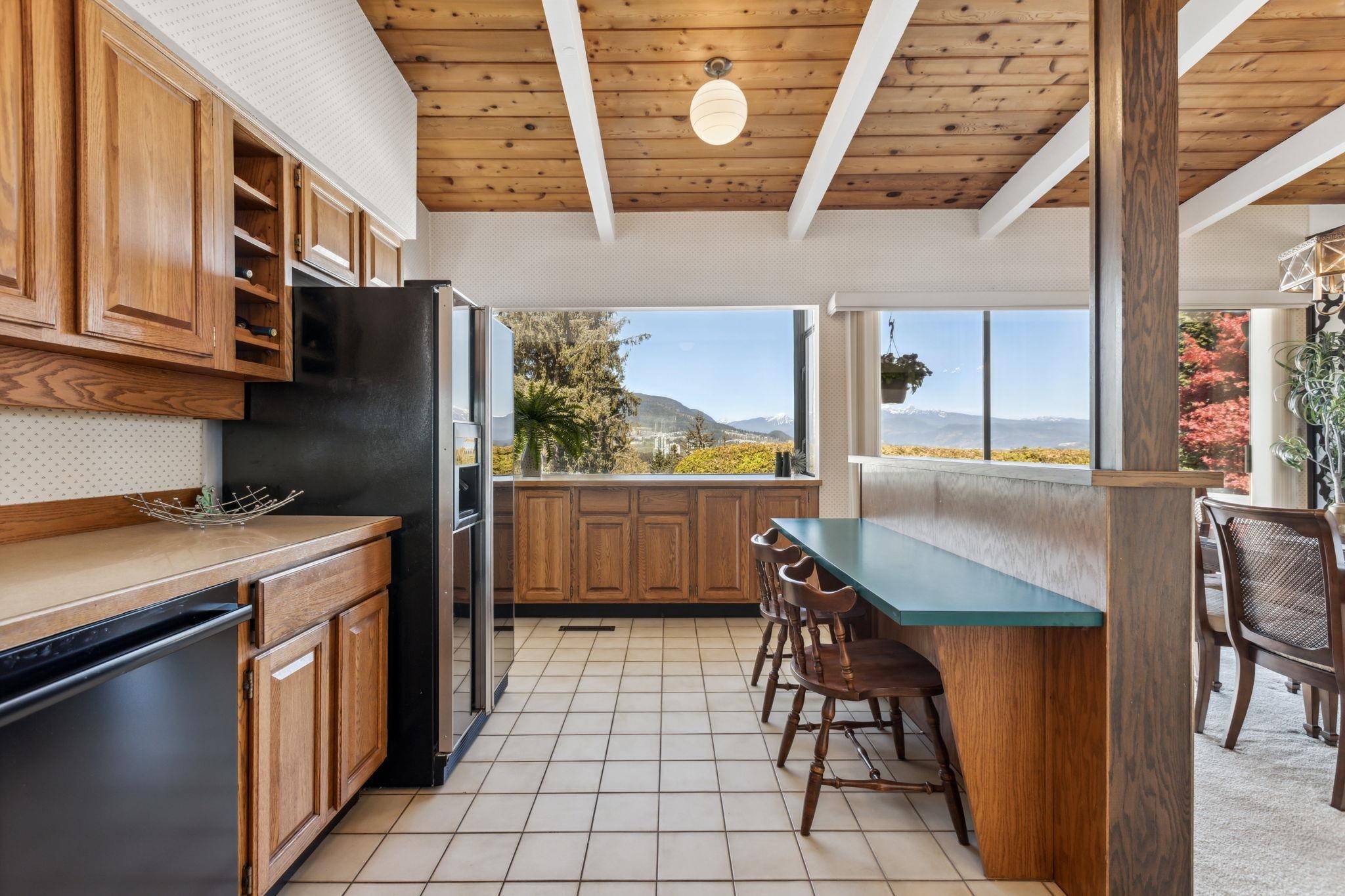 









3090


Lazy A

Street,
Coquitlam,




BC
V3C 3N9

