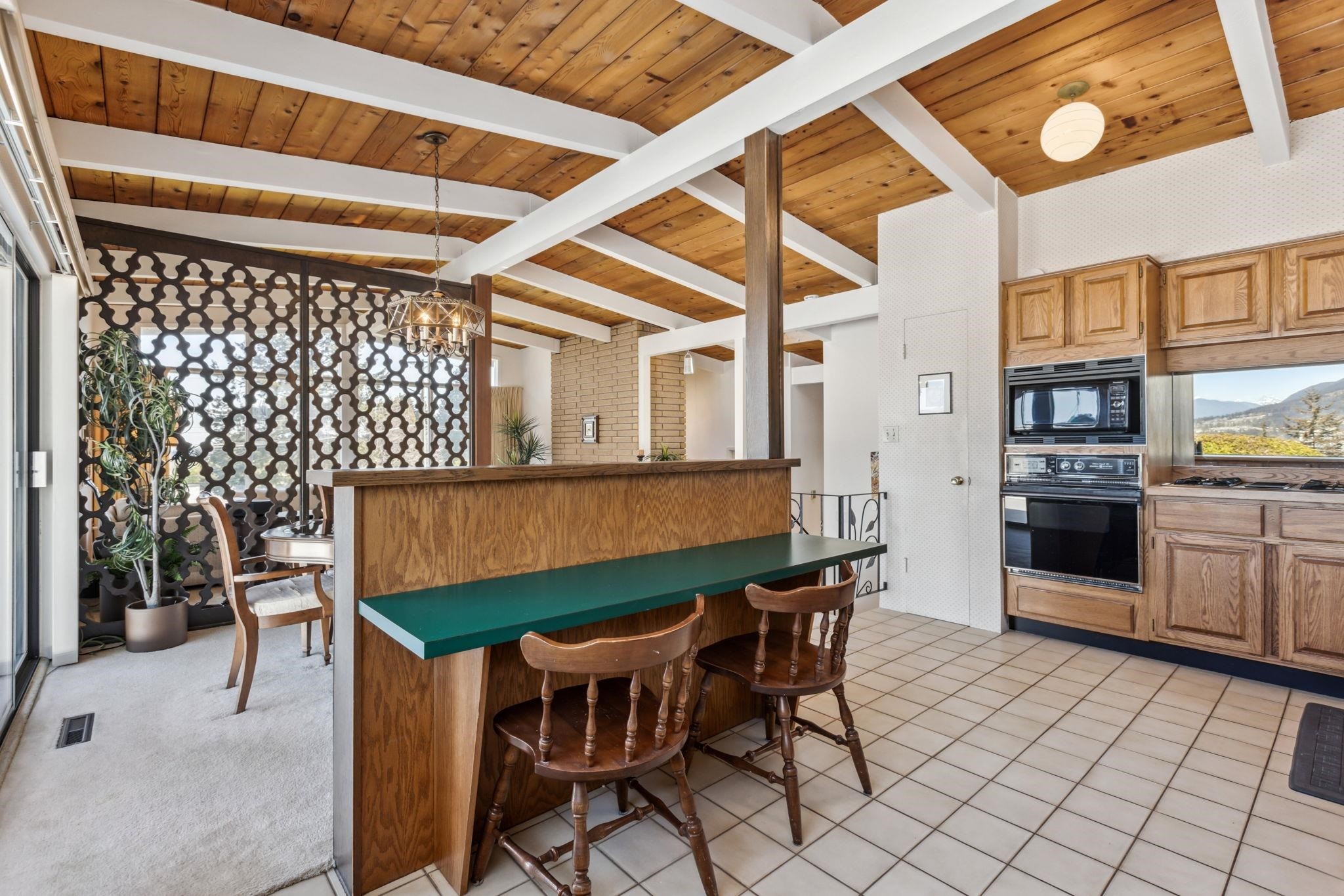 









3090


Lazy A

Street,
Coquitlam,




BC
V3C 3N9

