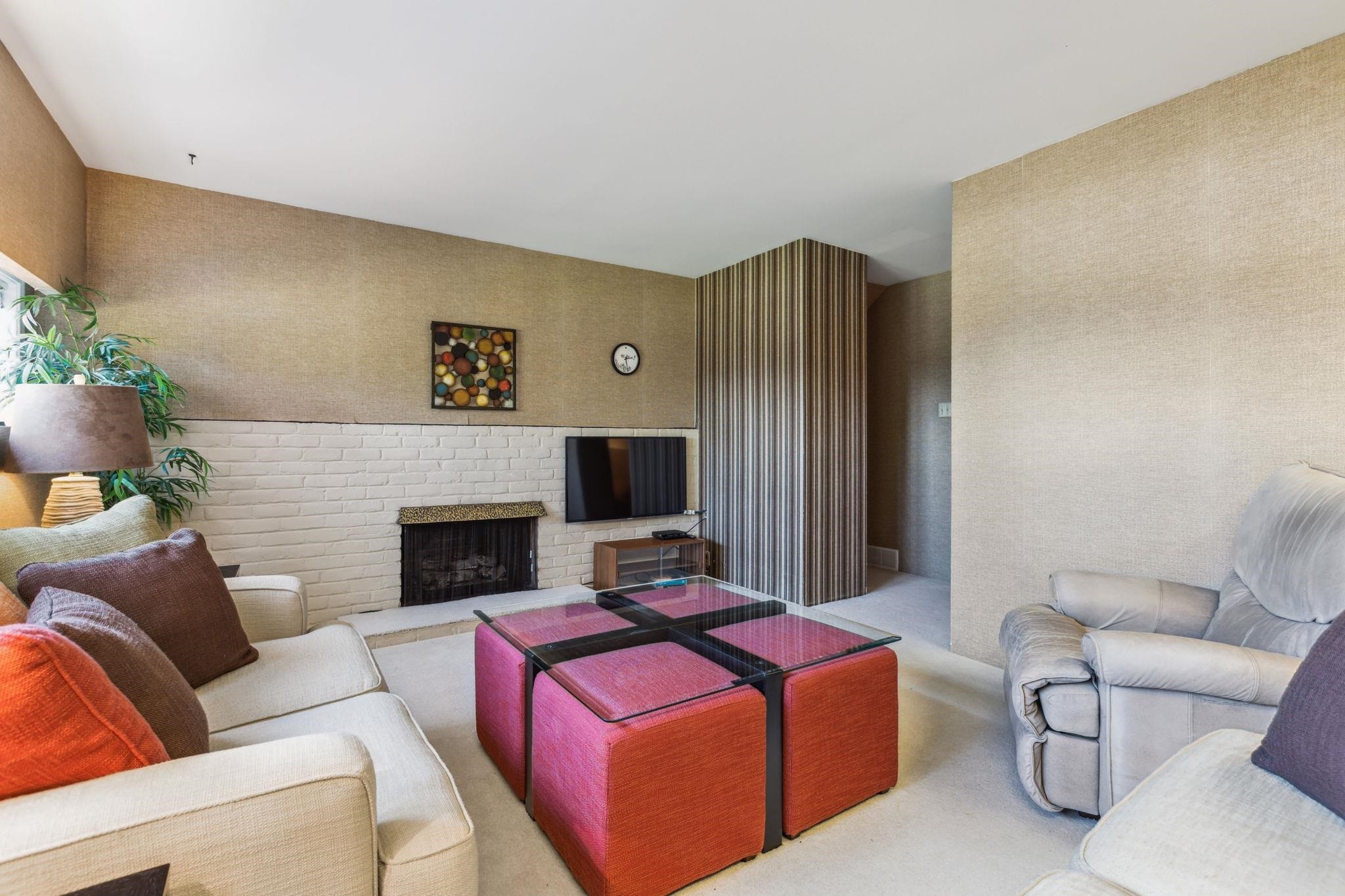 









3090


Lazy A

Street,
Coquitlam,




BC
V3C 3N9

