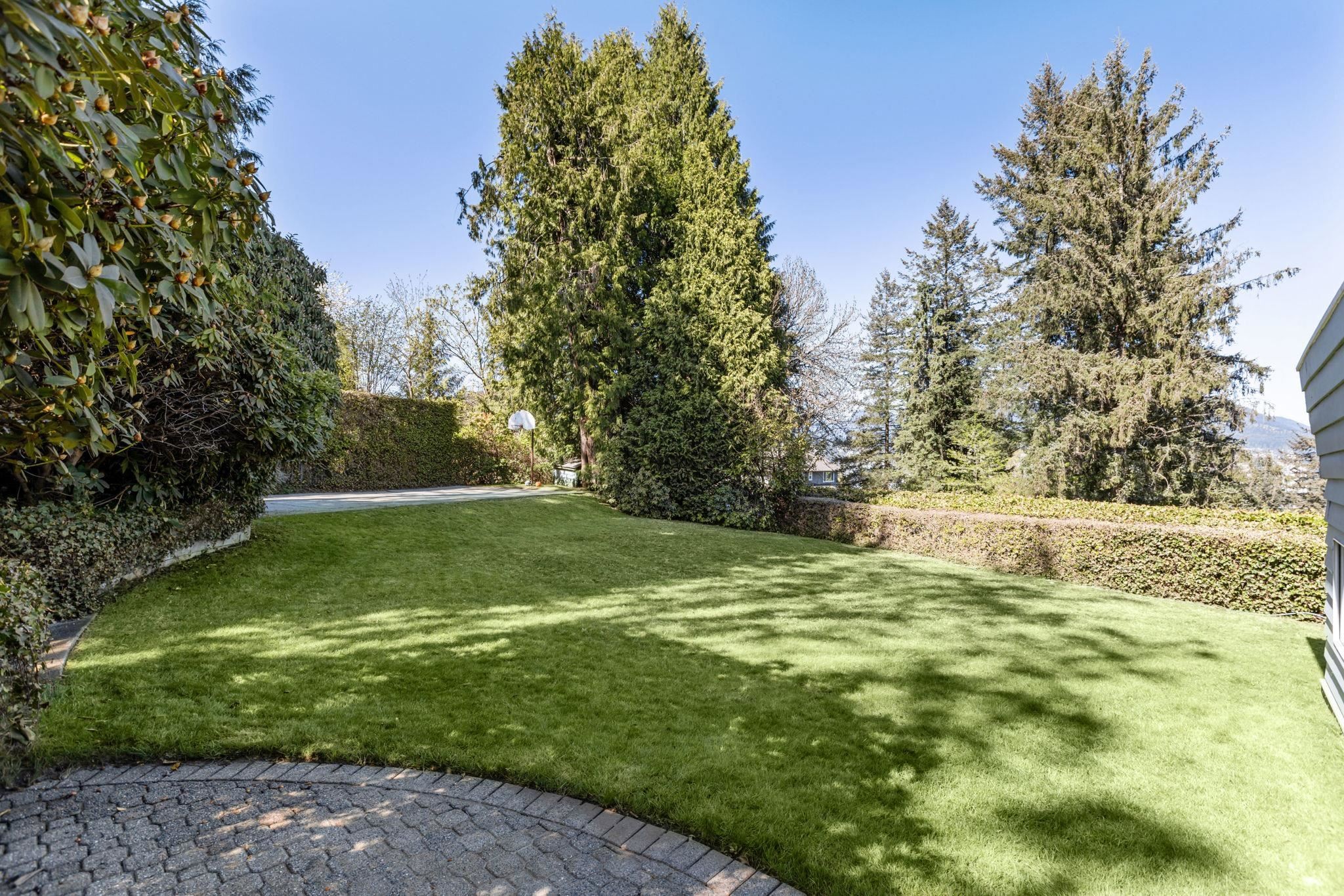 









3090


Lazy A

Street,
Coquitlam,




BC
V3C 3N9

