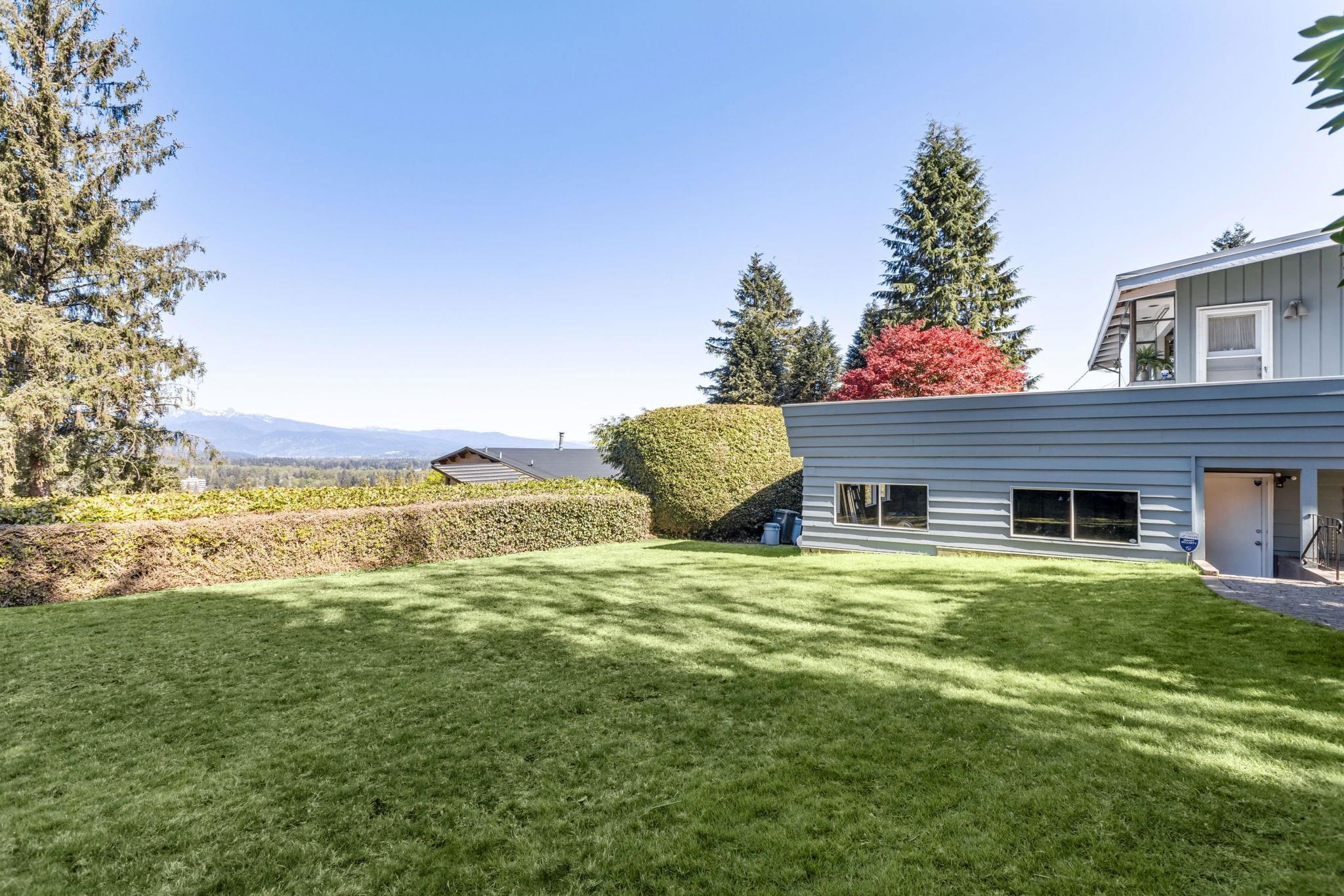 









3090


Lazy A

Street,
Coquitlam,




BC
V3C 3N9

