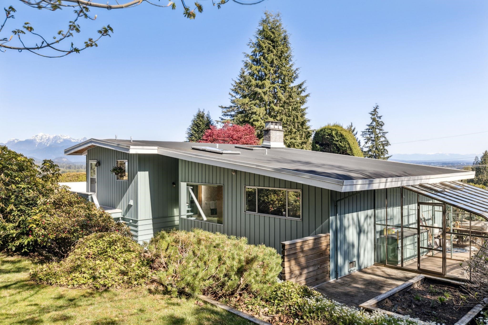 









3090


Lazy A

Street,
Coquitlam,




BC
V3C 3N9

