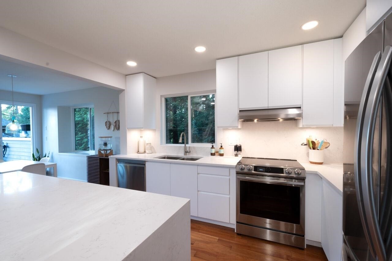 









181


Ravine

Drive, 1,
Port Moody,




BC
V3H 4T3

