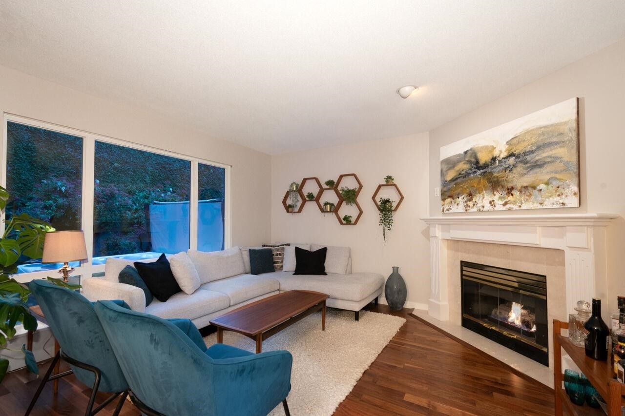 









181


Ravine

Drive, 1,
Port Moody,




BC
V3H 4T3

