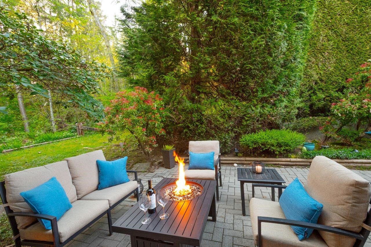 









181


Ravine

Drive, 1,
Port Moody,




BC
V3H 4T3

