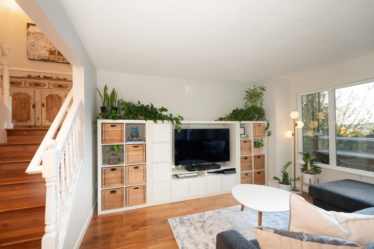 









181


Ravine

Drive, 1,
Port Moody,




BC
V3H 4T3

