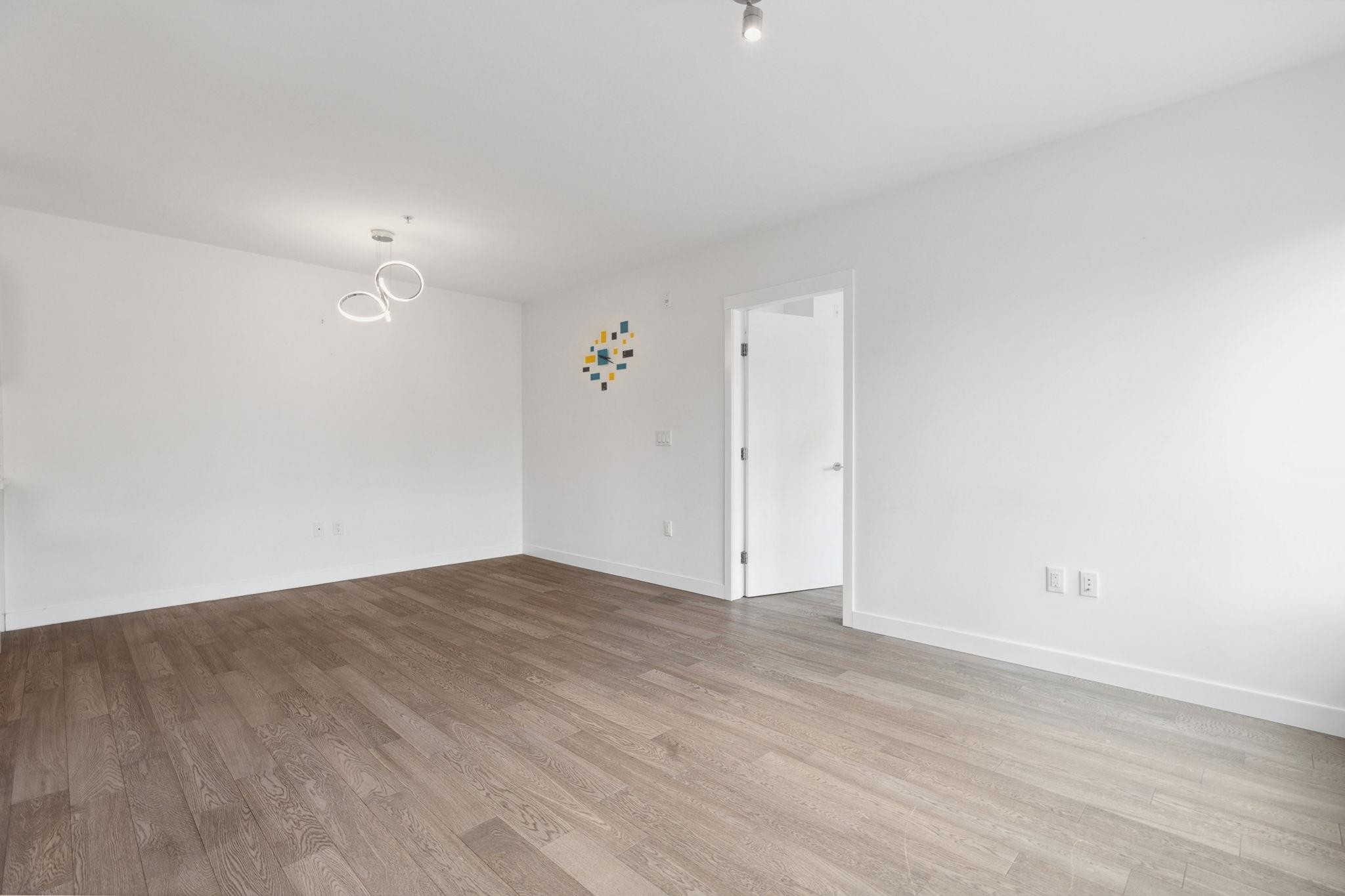 









7828


Granville

Street, 223,
Vancouver,




BC
V6P 4Z2

