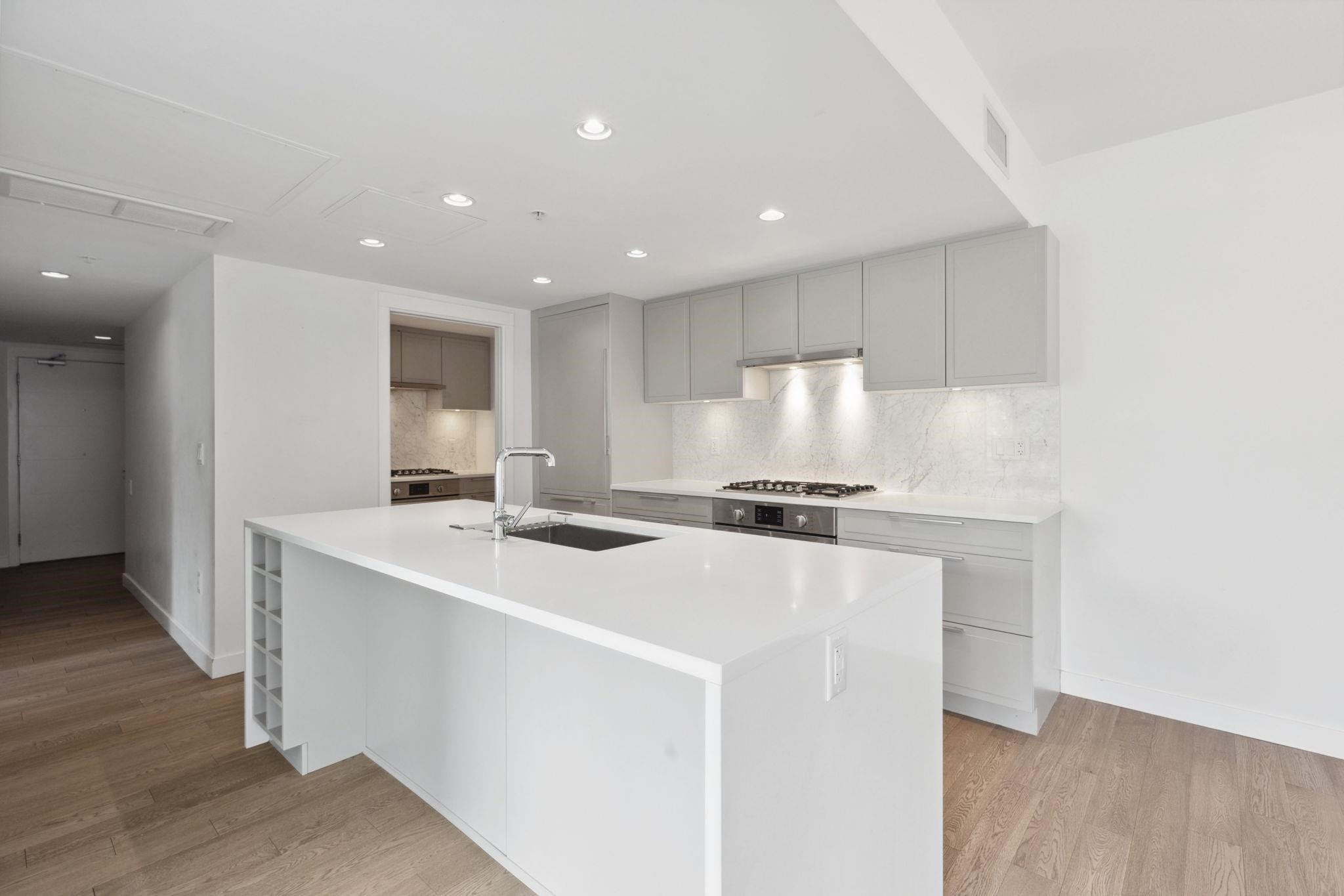 









7828


Granville

Street, 223,
Vancouver,




BC
V6P 4Z2

