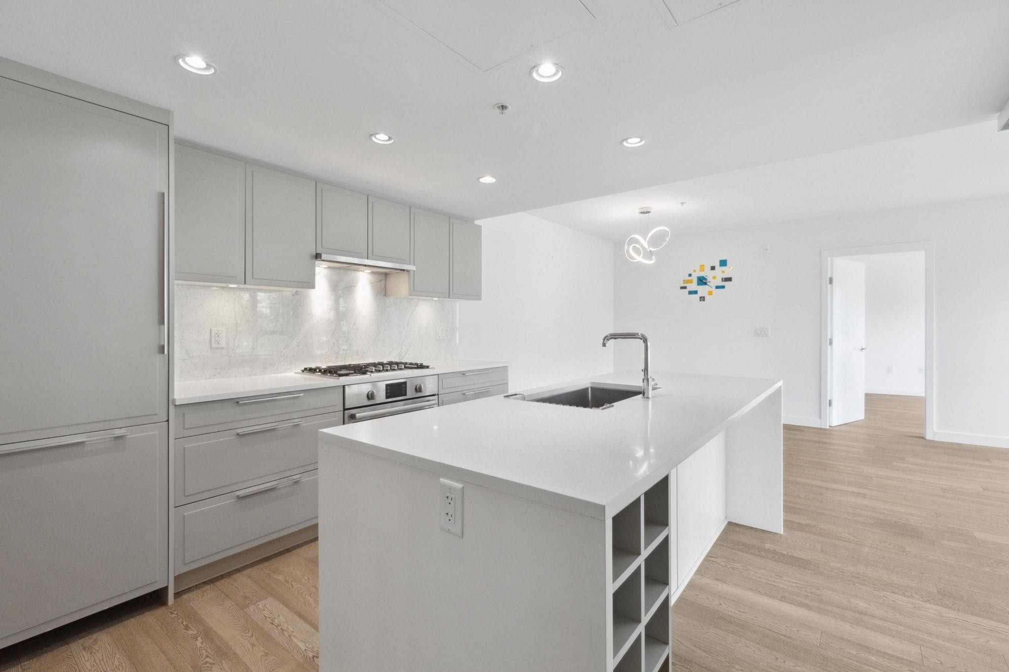 









7828


Granville

Street, 223,
Vancouver,




BC
V6P 4Z2

