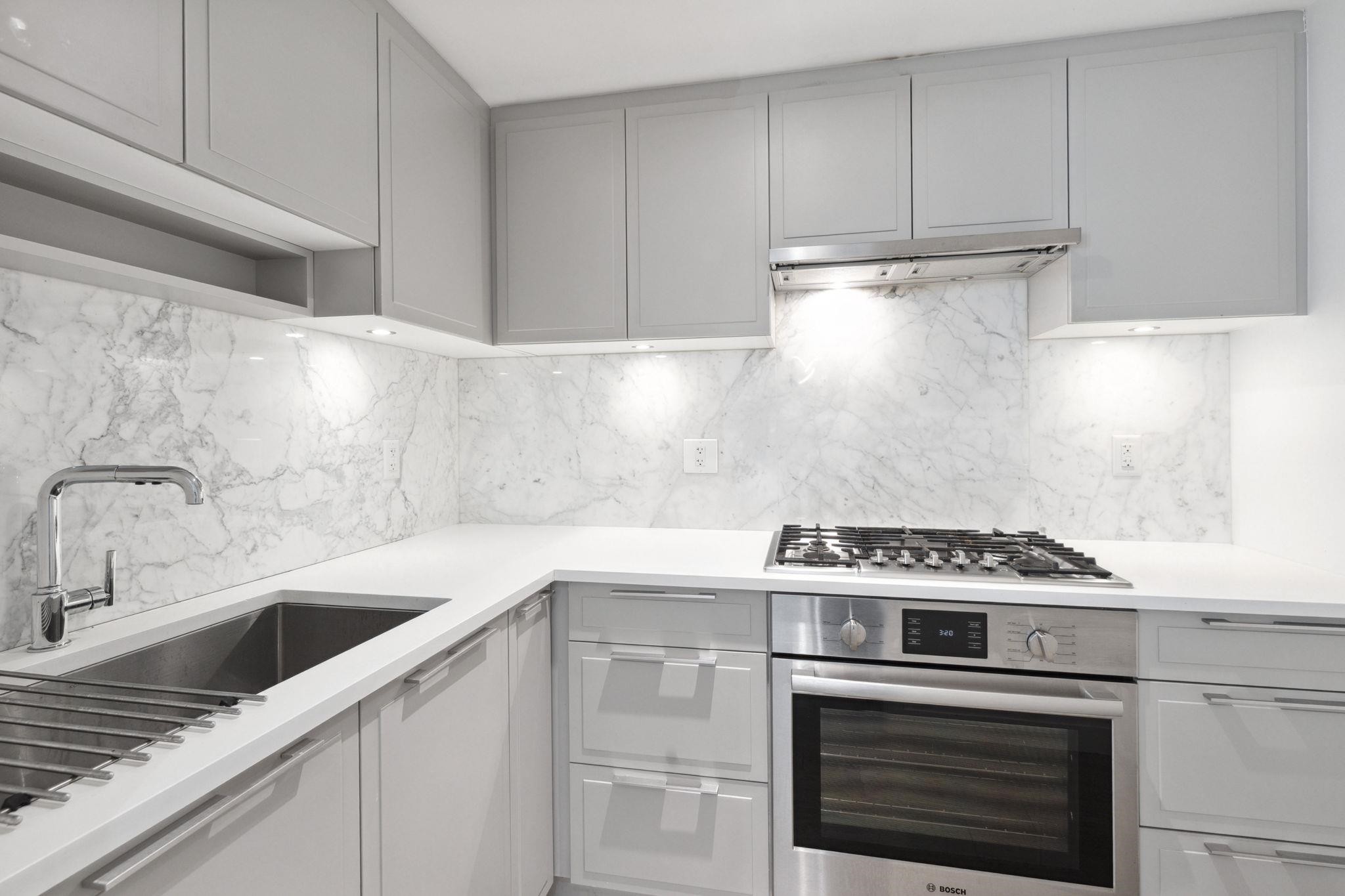 









7828


Granville

Street, 223,
Vancouver,




BC
V6P 4Z2

