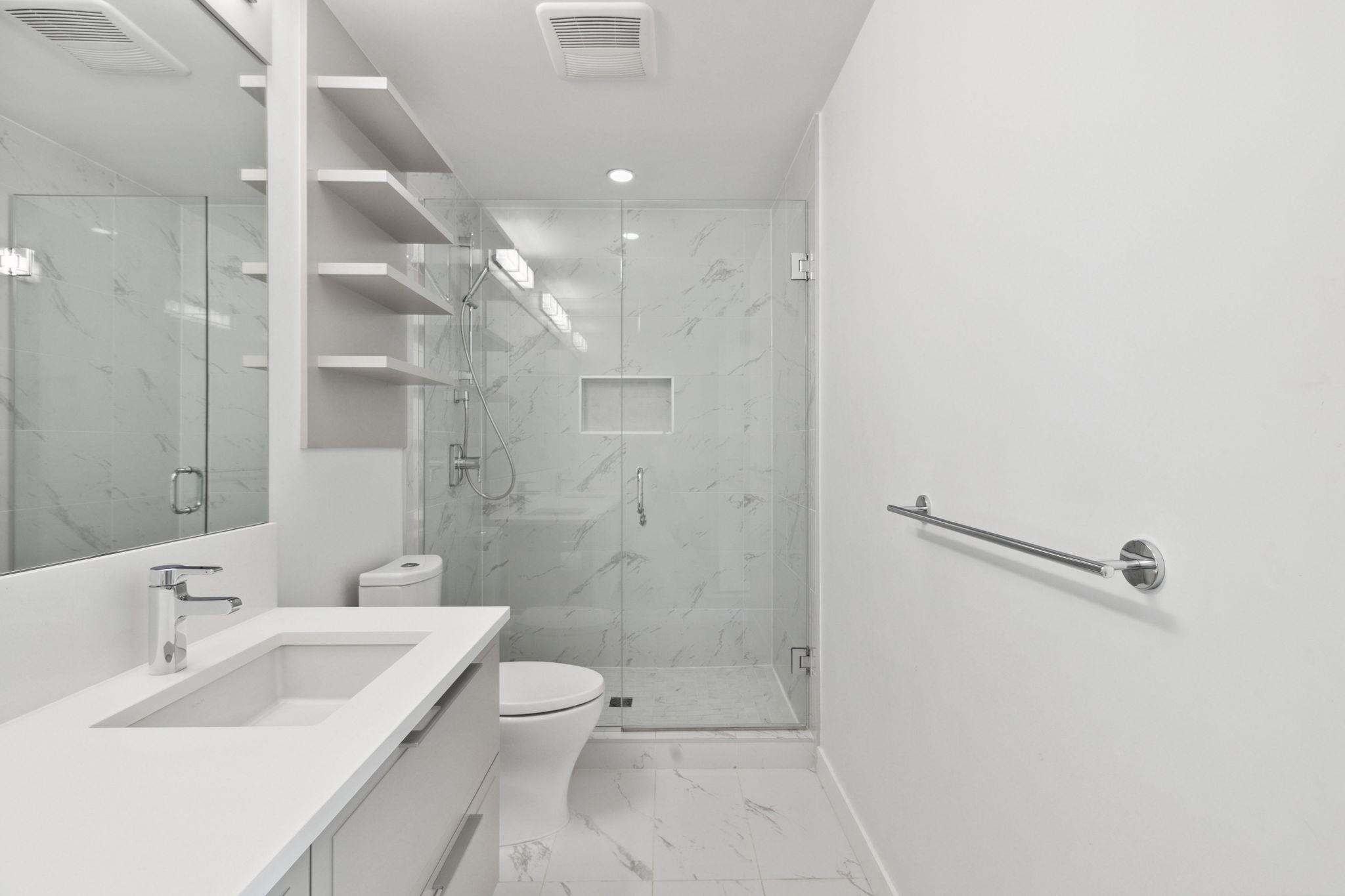 









7828


Granville

Street, 223,
Vancouver,




BC
V6P 4Z2

