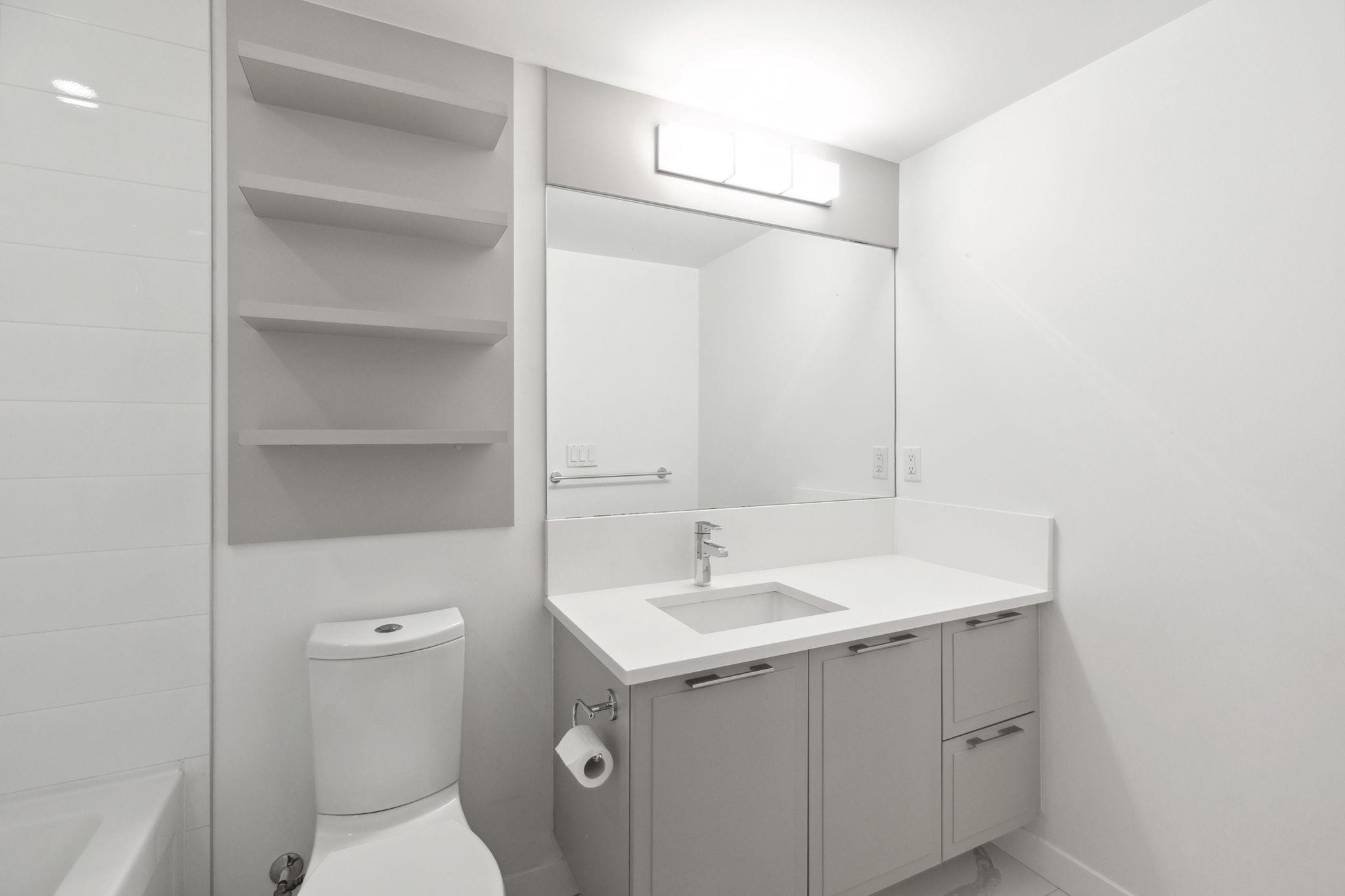 









7828


Granville

Street, 223,
Vancouver,




BC
V6P 4Z2

