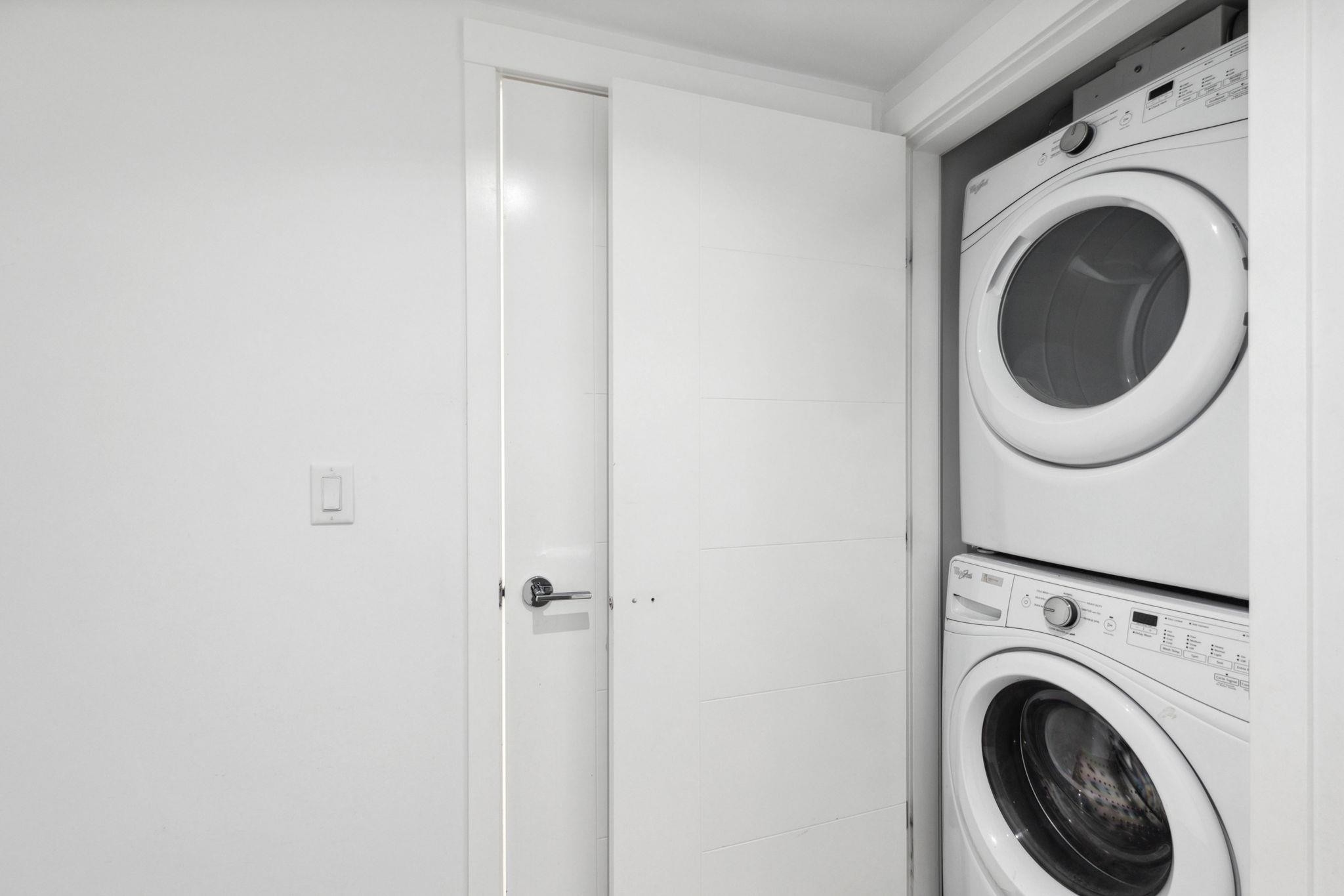 









7828


Granville

Street, 223,
Vancouver,




BC
V6P 4Z2

