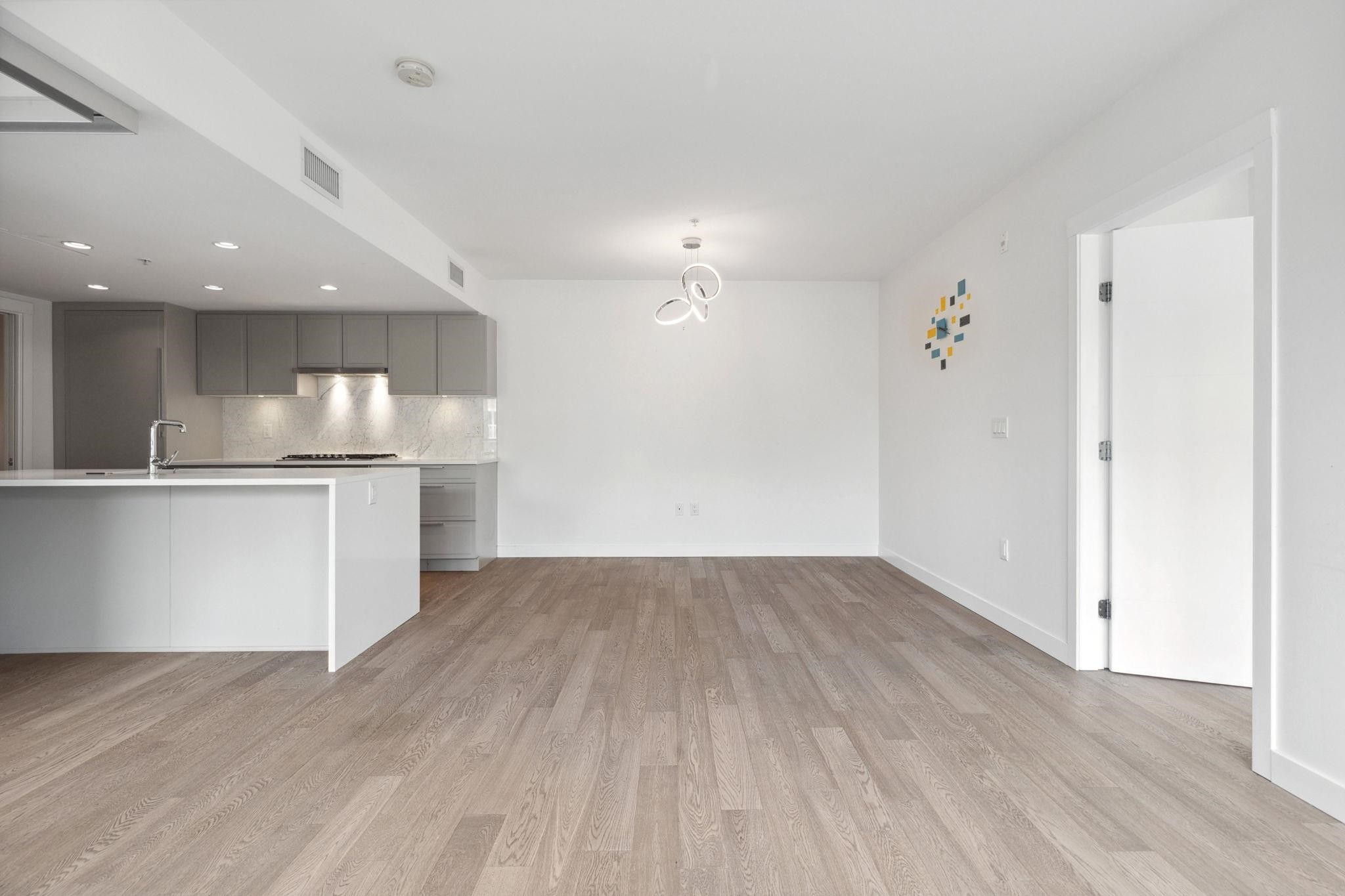 









7828


Granville

Street, 223,
Vancouver,




BC
V6P 4Z2

