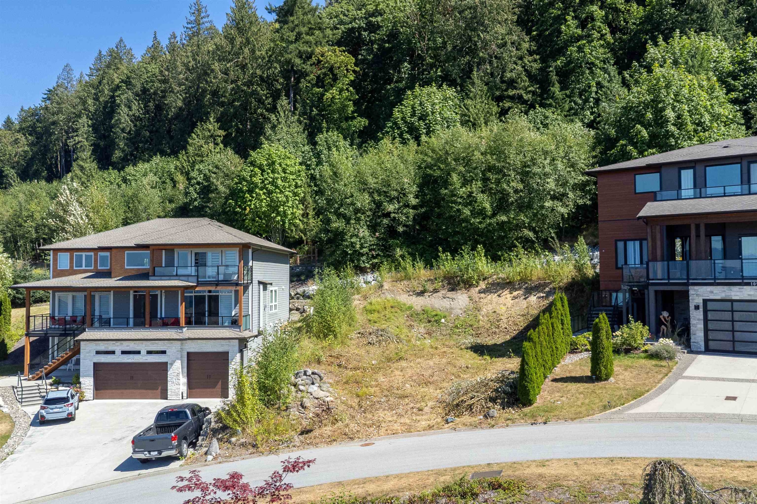 









10910


Carmichael

Street,
Maple Ridge,







BC
V2W 0H3

