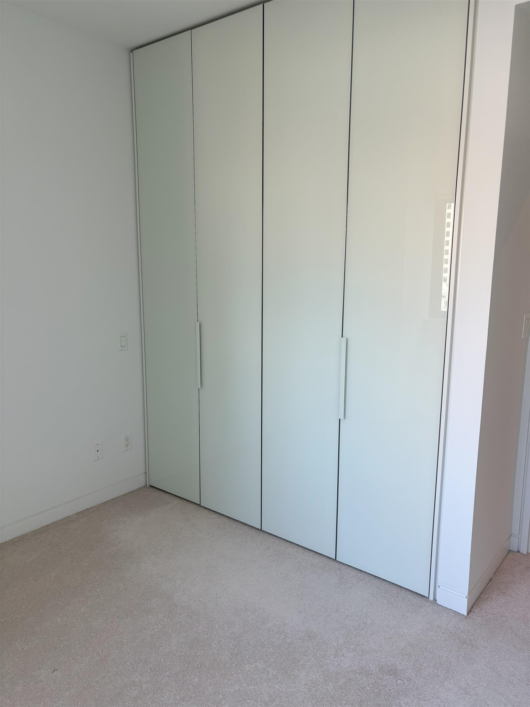 









838


Hastings

Street West, 1806,
Vancouver,




BC
V6C 0A6

