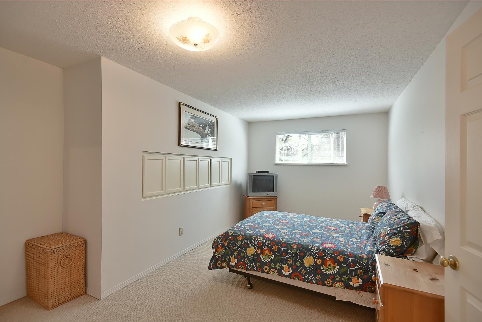 









5761


Wharf

Avenue, 11,
Sechelt,




BC
V0N 3A0

