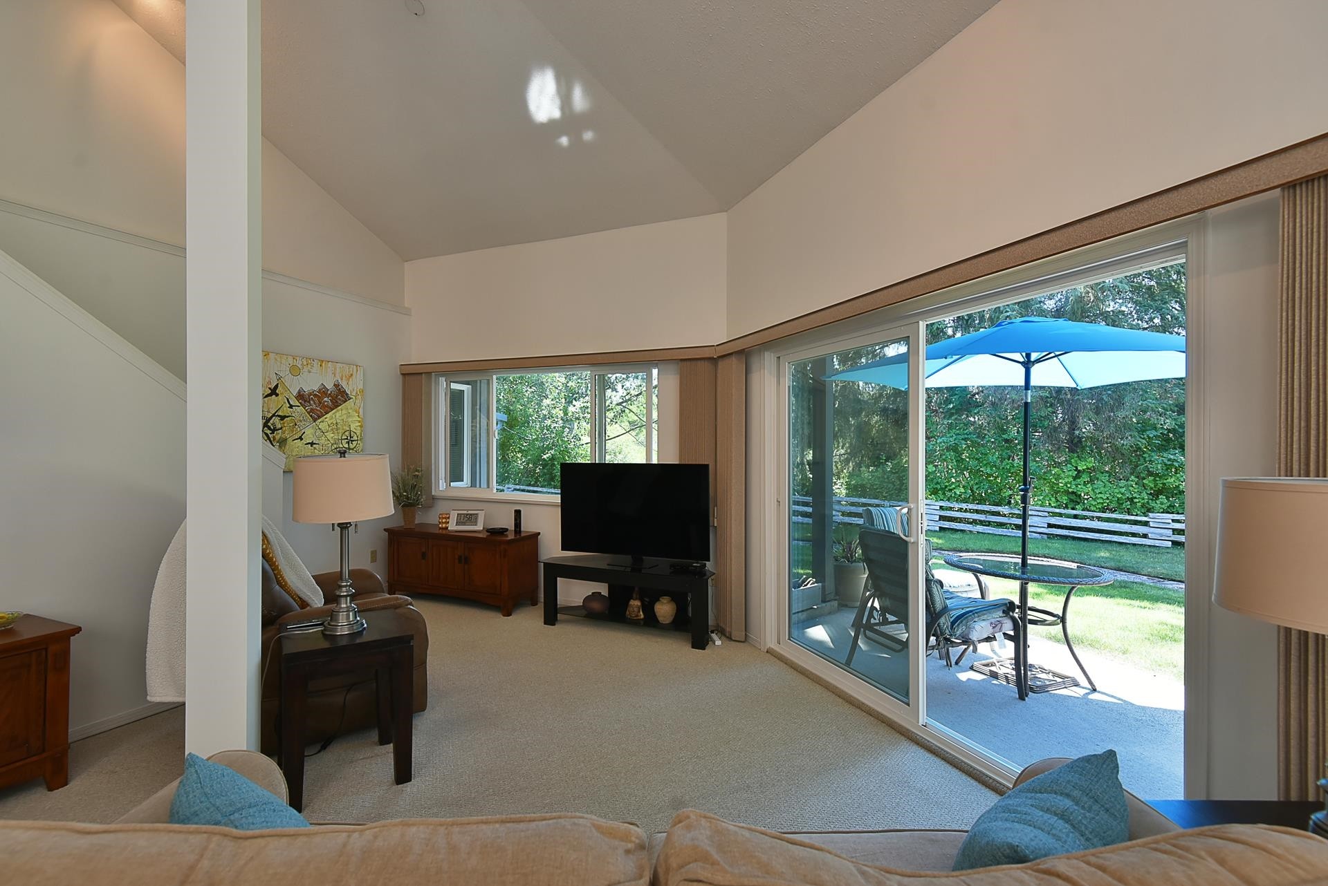 









5761


Wharf

Avenue, 11,
Sechelt,




BC
V0N 3A0

