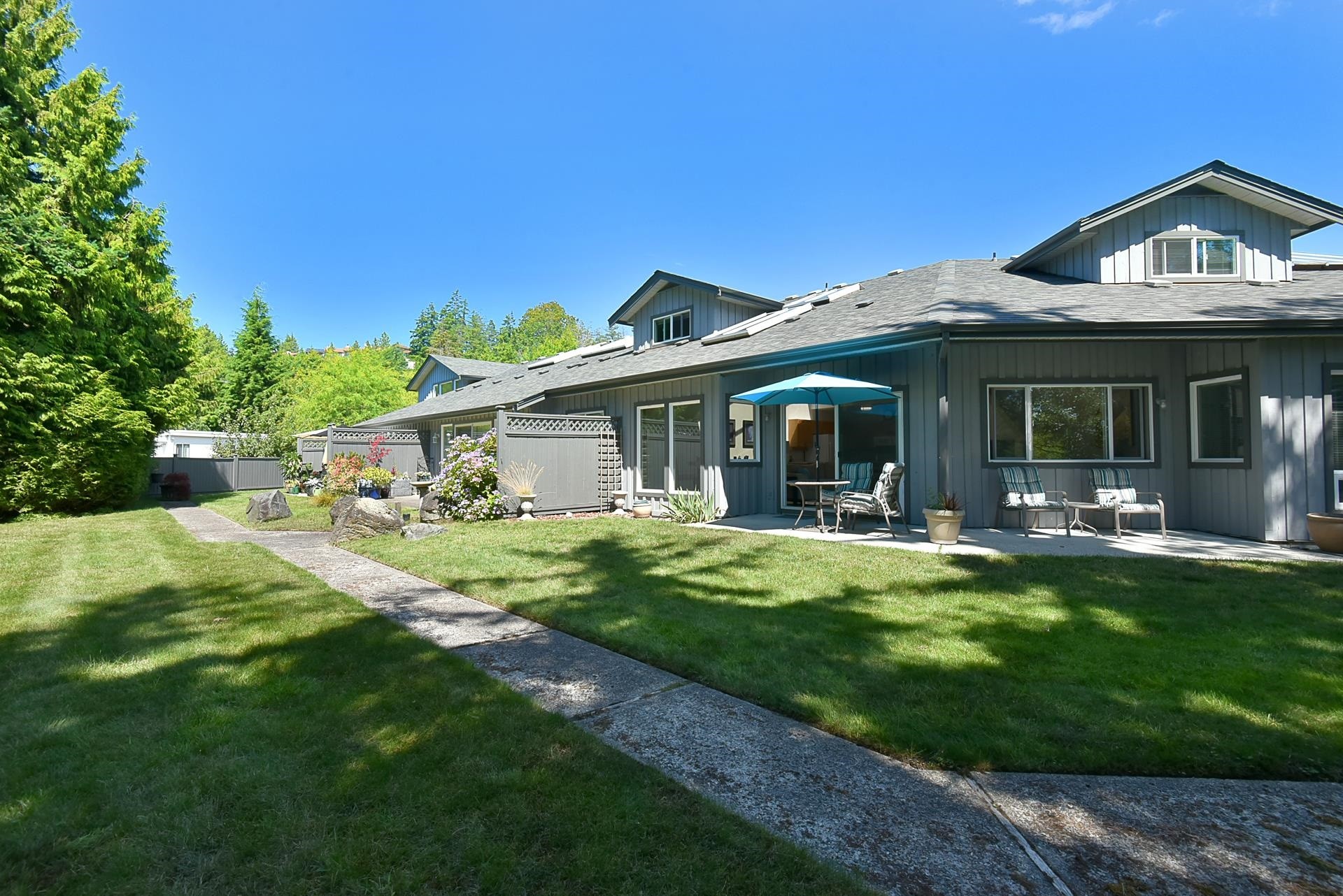 









5761


Wharf

Avenue, 11,
Sechelt,




BC
V0N 3A0

