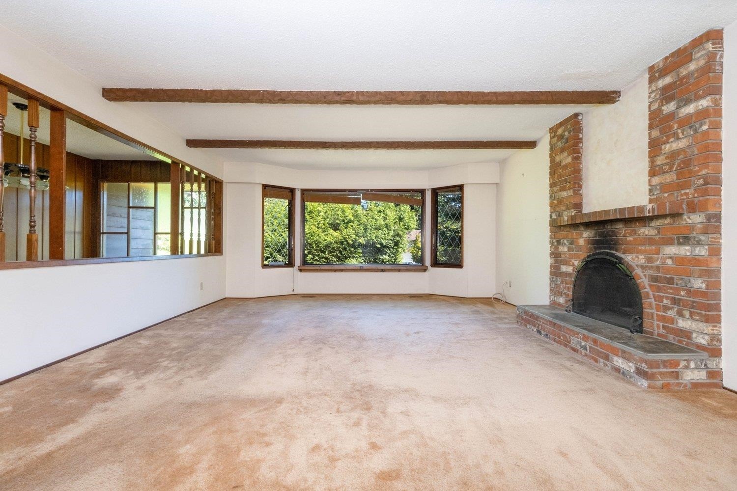 









3283


Hoskins

Road,
North Vancouver,




BC
V7J 3B5

