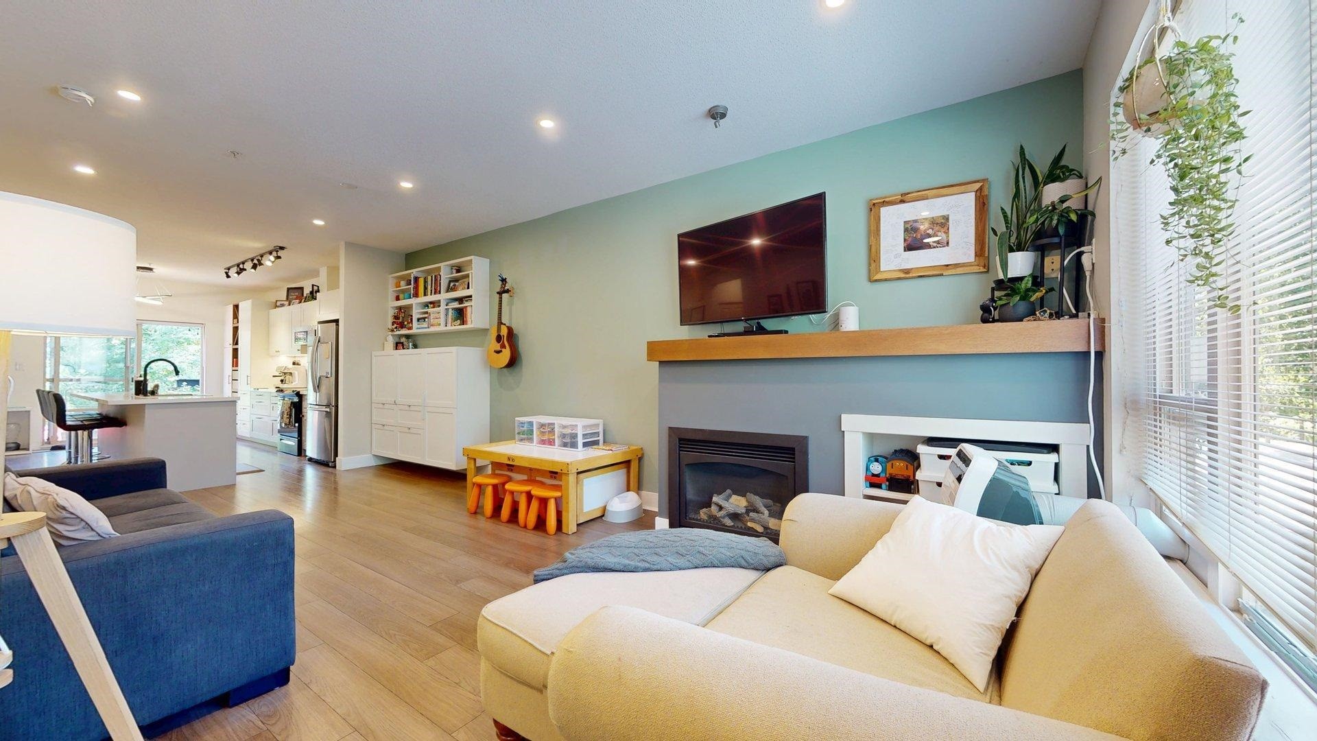 









1255


Stonemount

Place,
Squamish,




BC
V8B 0R8


