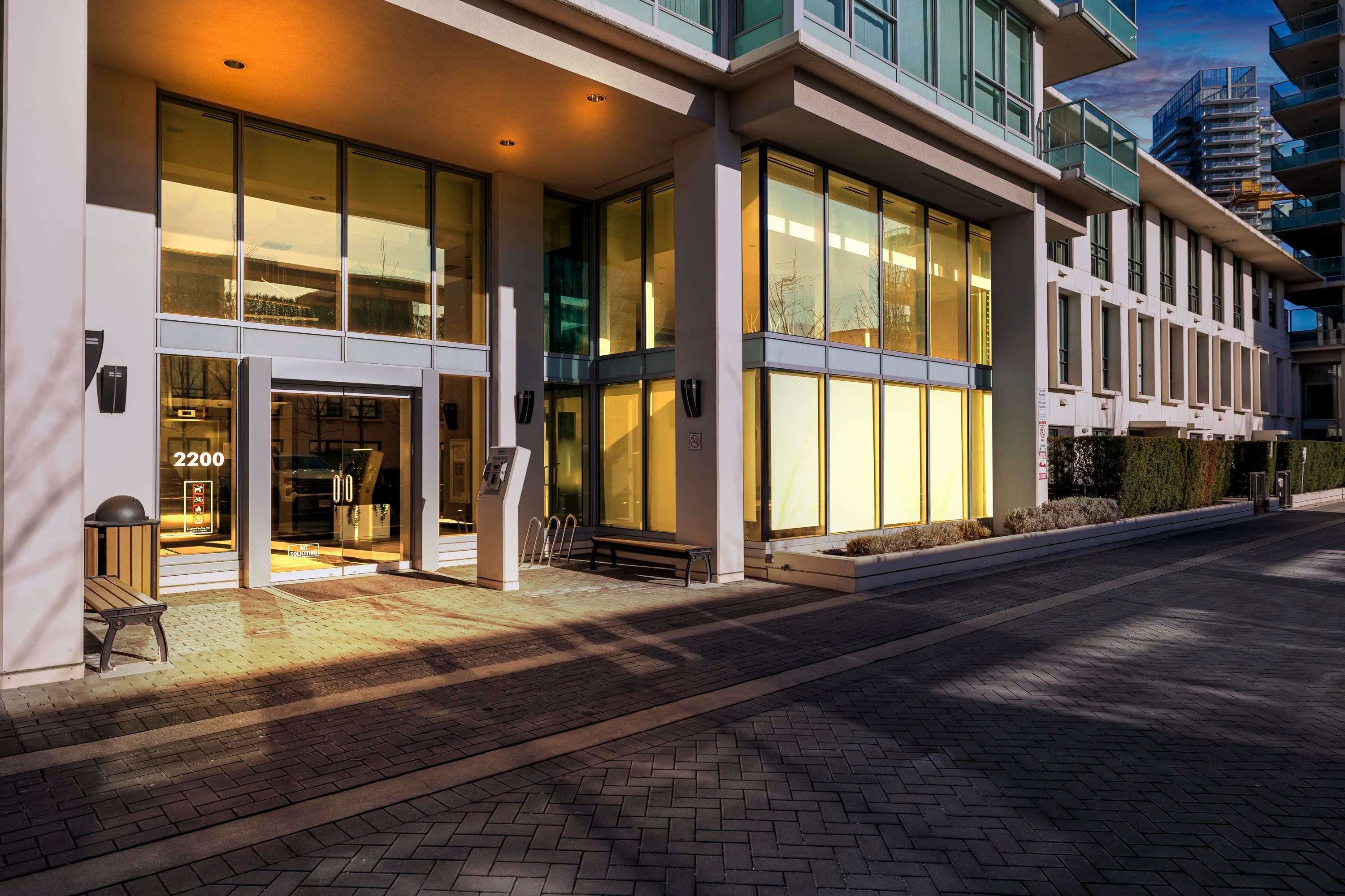 









2200


Douglas

Road, 302,
Burnaby,




BC
V5C 0G8

