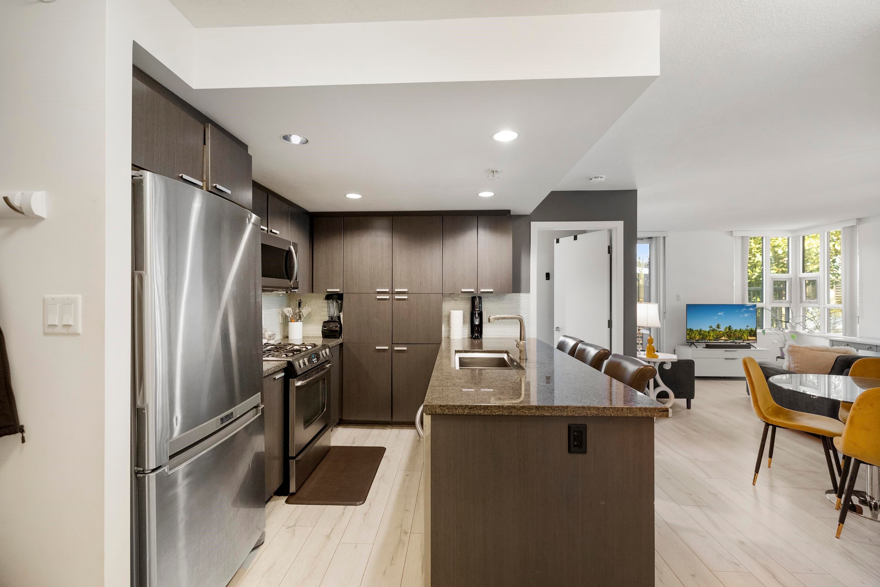 









2200


Douglas

Road, 302,
Burnaby,




BC
V5C 0G8


