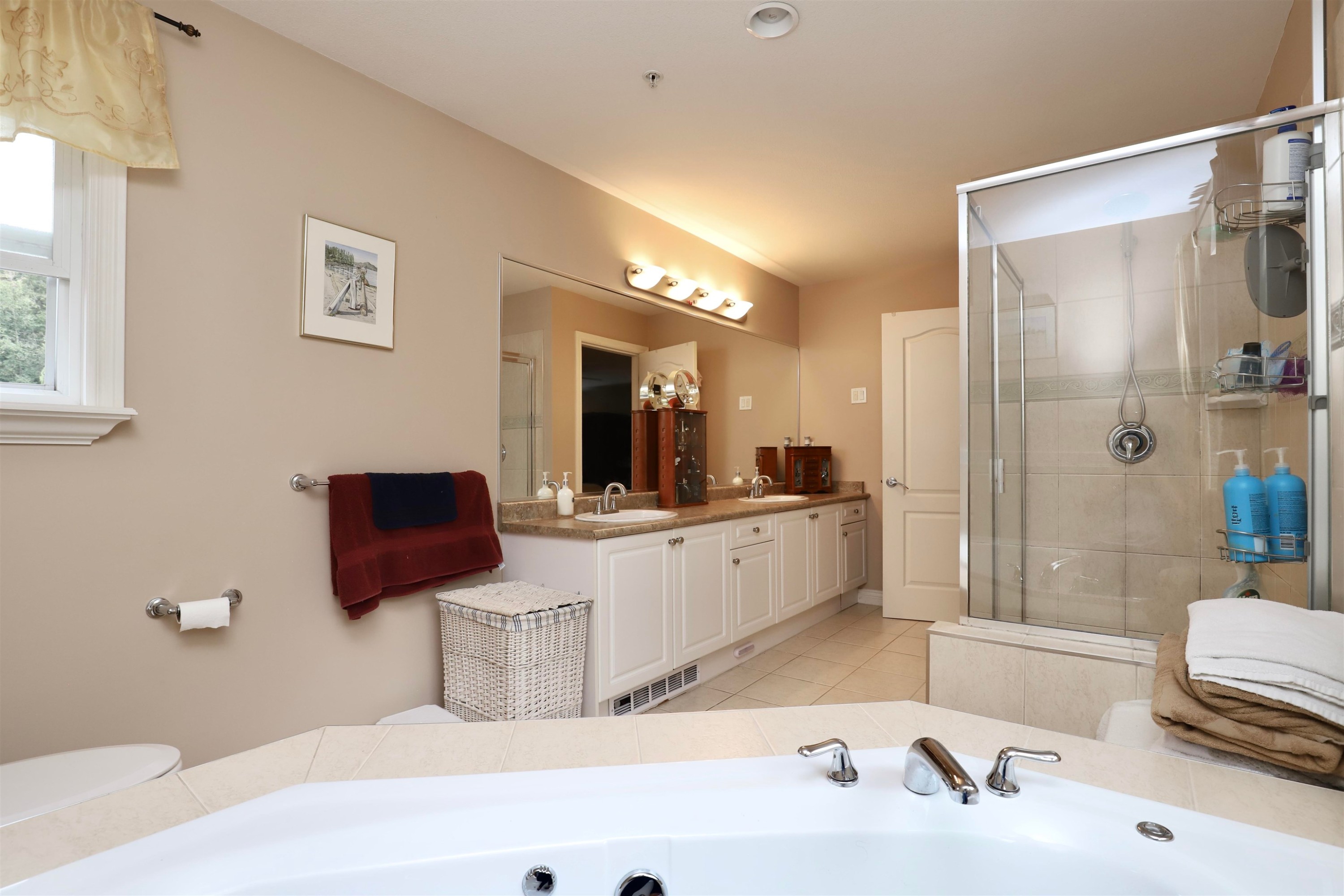 









13257


239b

Street,
Maple Ridge,




BC
V4R 0A3

