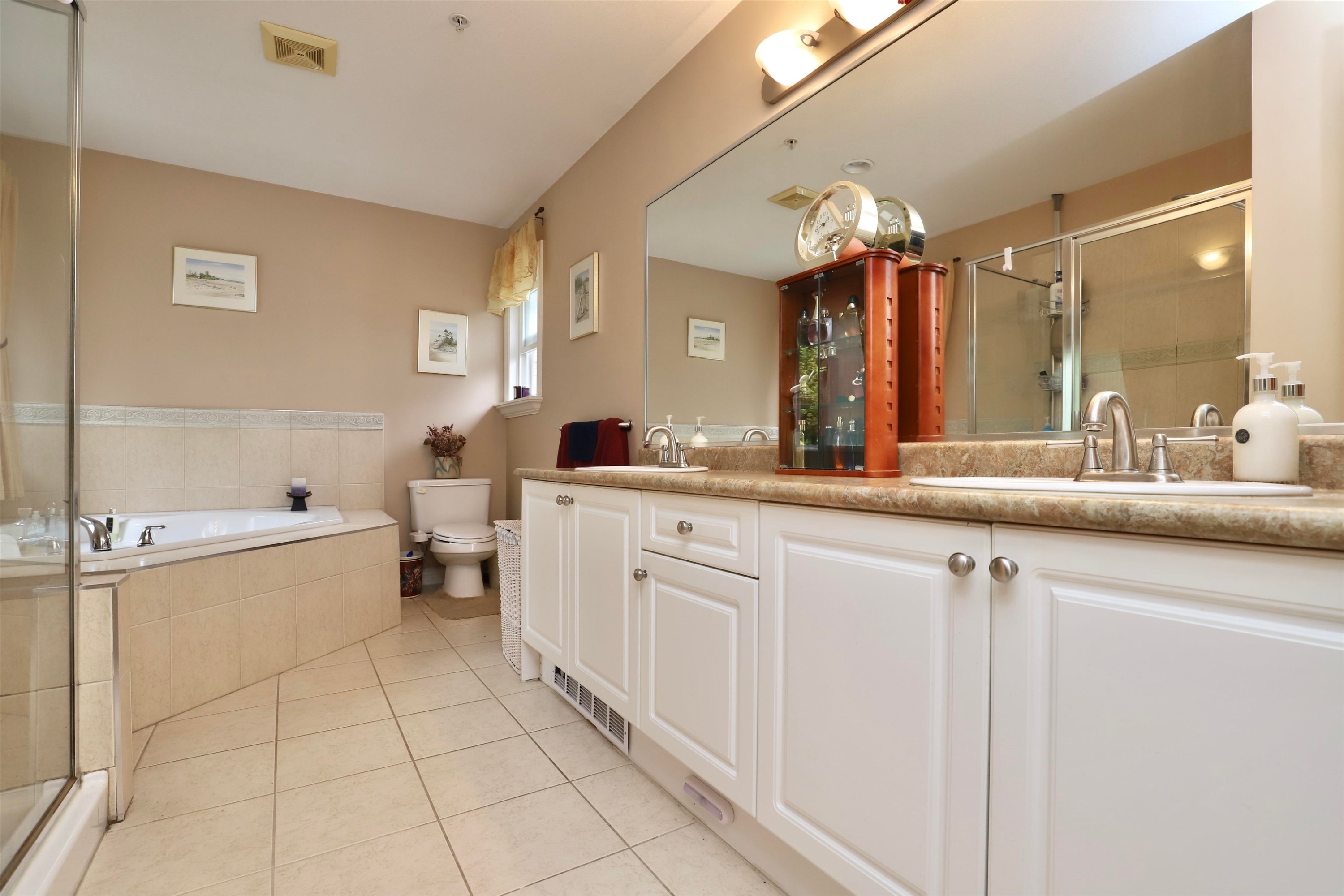 









13257


239b

Street,
Maple Ridge,




BC
V4R 0A3

