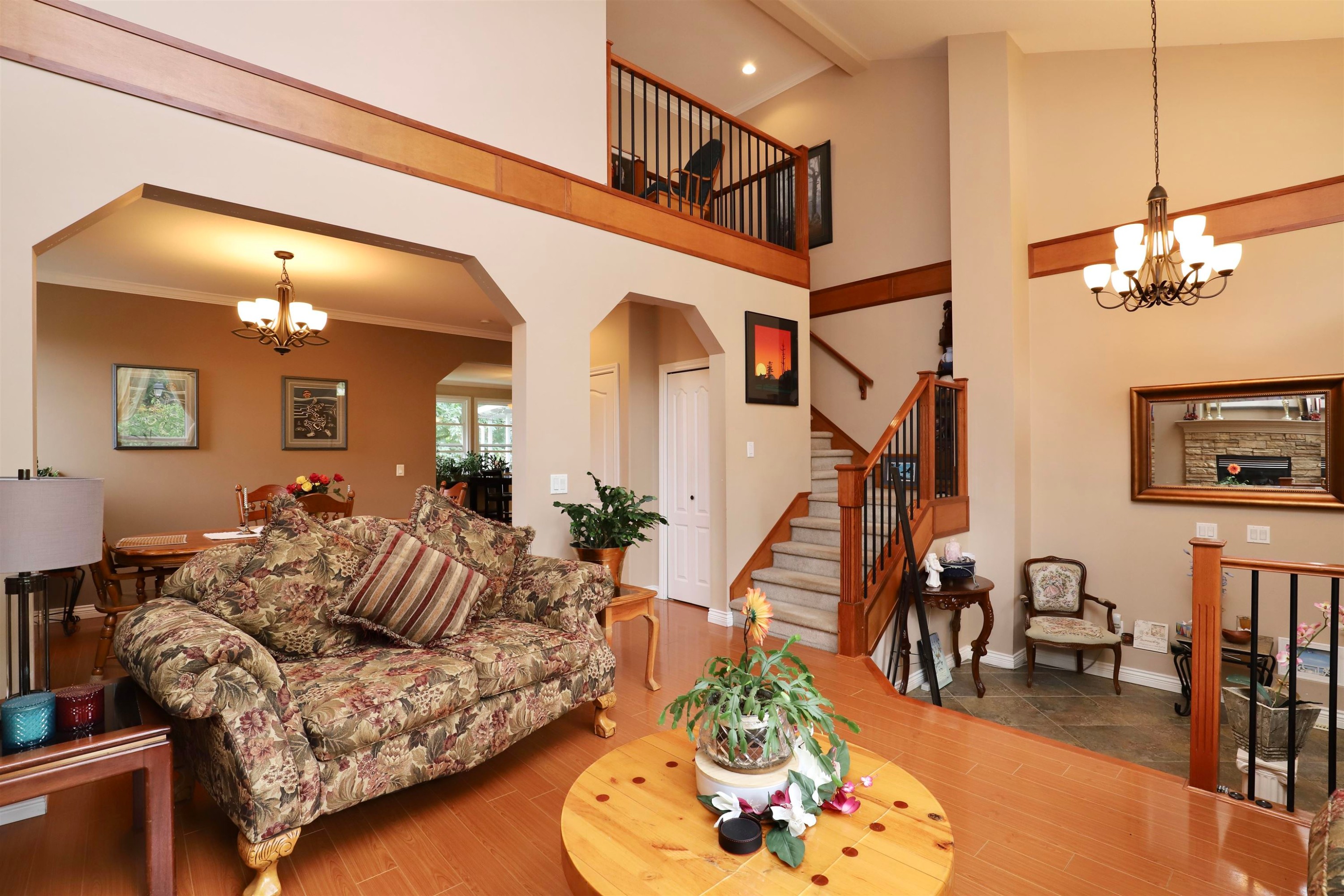 









13257


239b

Street,
Maple Ridge,




BC
V4R 0A3

