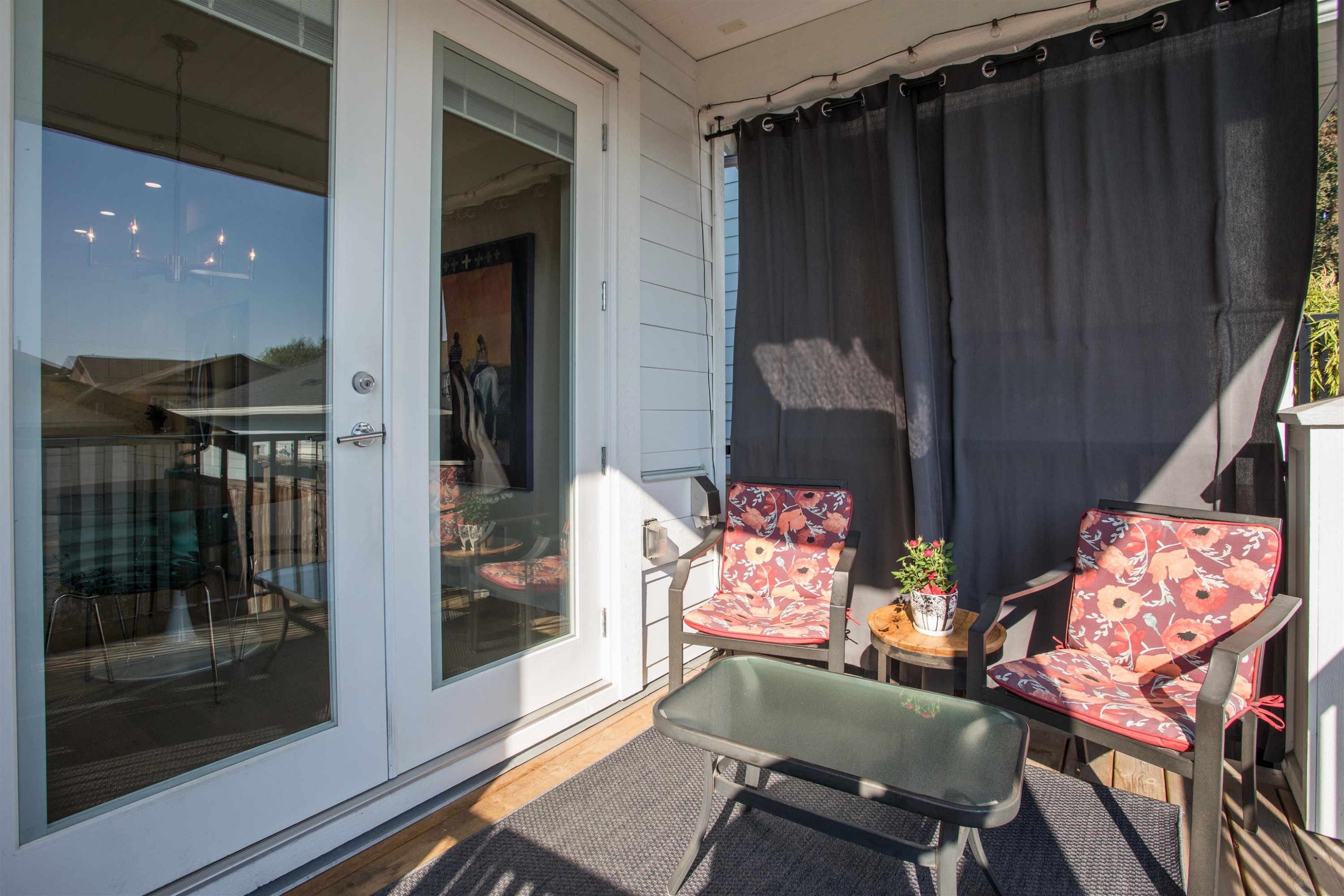 









341


13th

Street East,
North Vancouver,




BC
V7L 2L8

