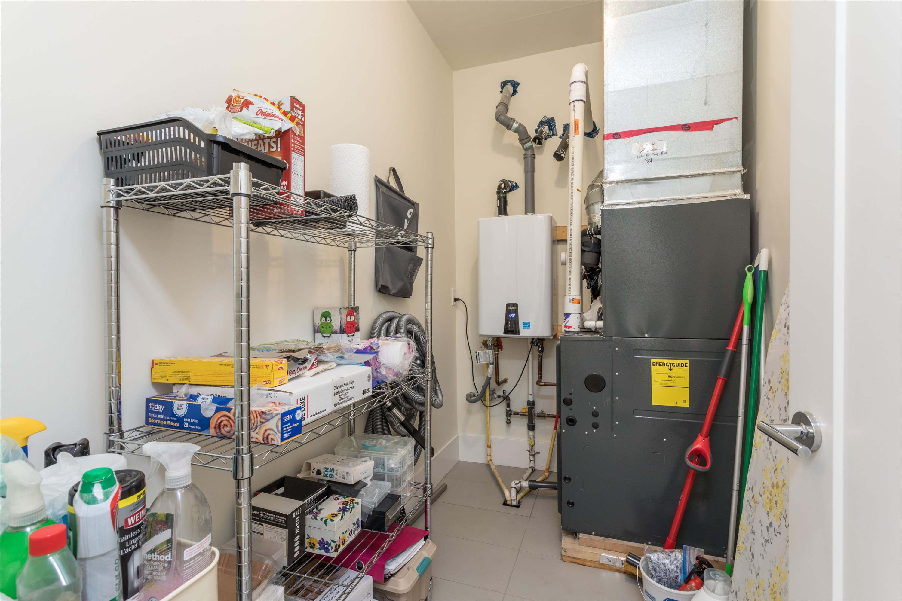 









341


13th

Street East,
North Vancouver,




BC
V7L 2L8

