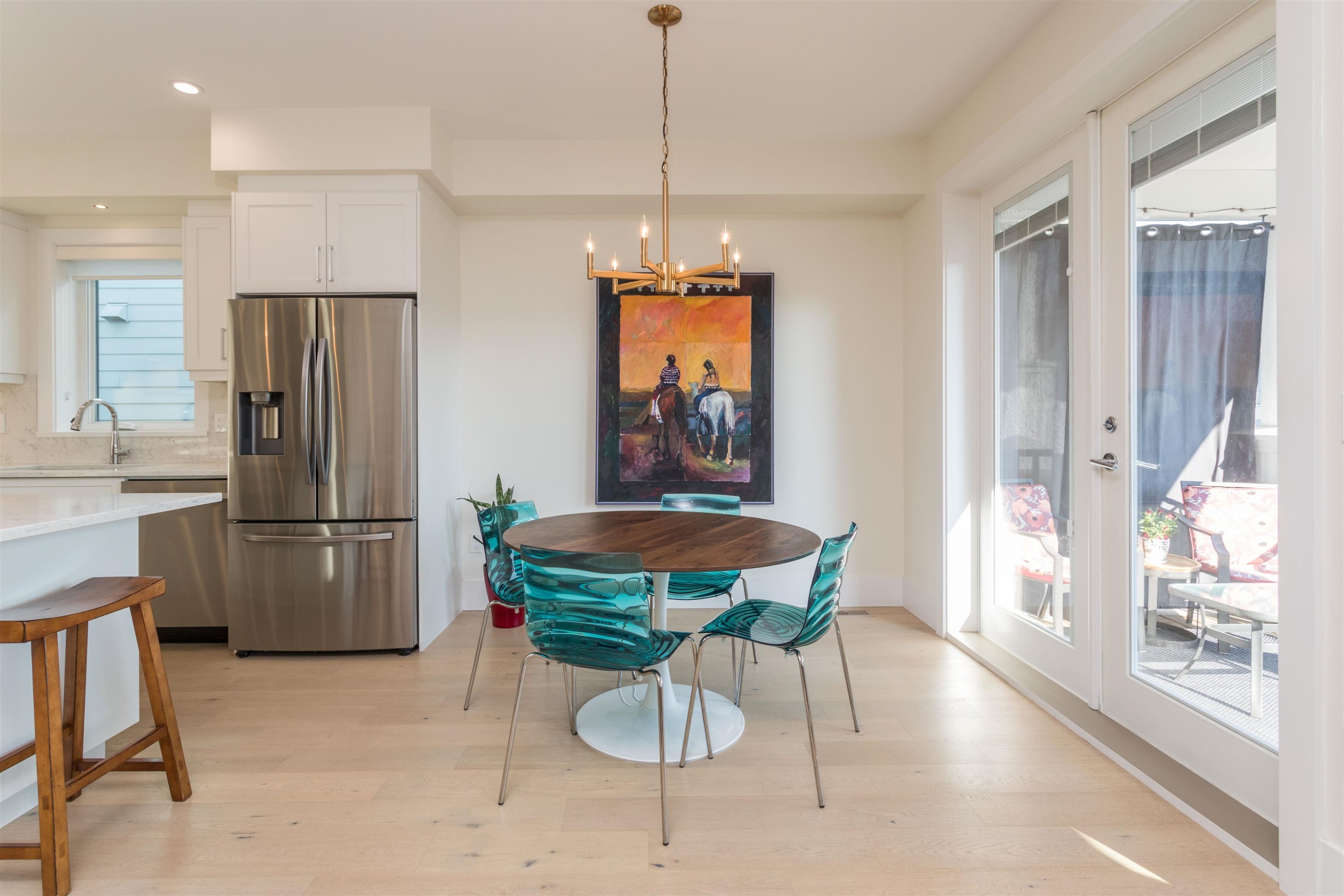 









341


13th

Street East,
North Vancouver,




BC
V7L 2L8

