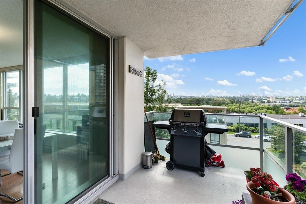 









2200


Douglas

Road, 405,
Burnaby,




BC
V5C 5A7

