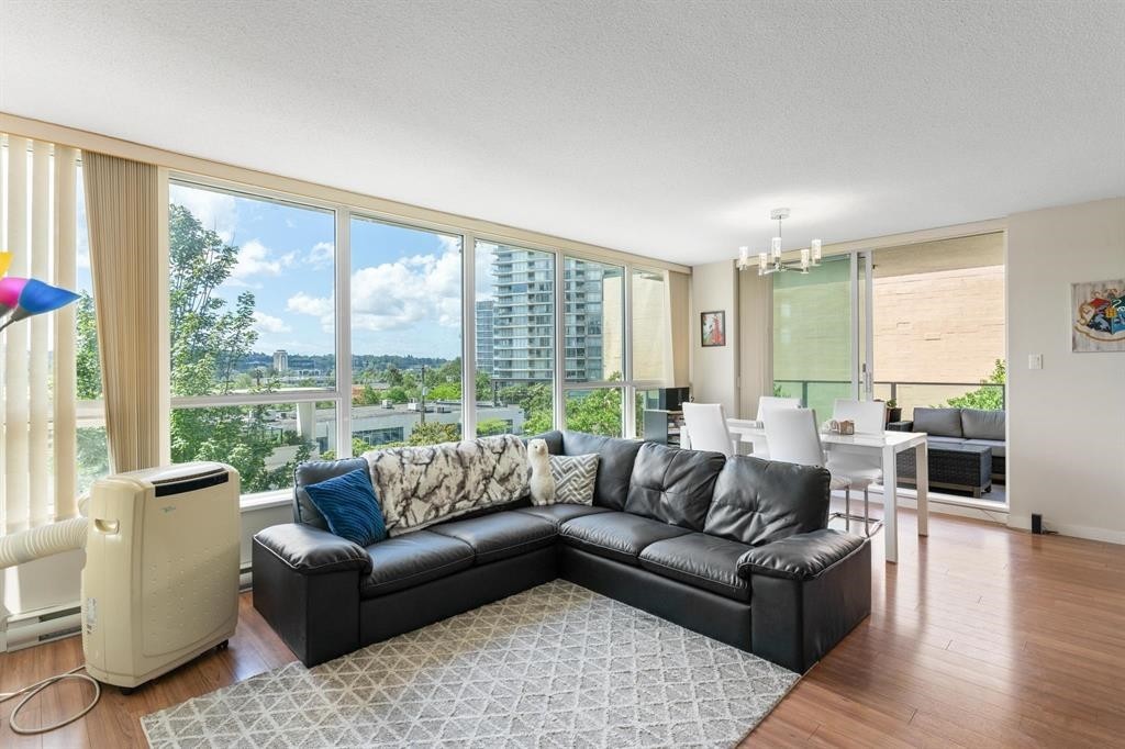 









2200


Douglas

Road, 405,
Burnaby,




BC
V5C 5A7

