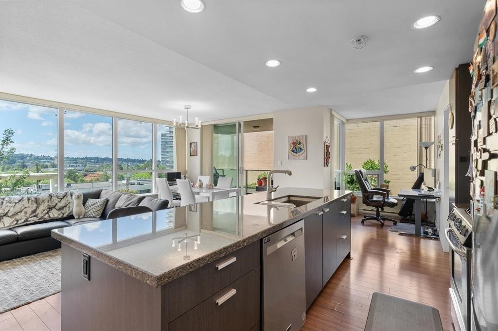 









2200


Douglas

Road, 405,
Burnaby,




BC
V5C 5A7

