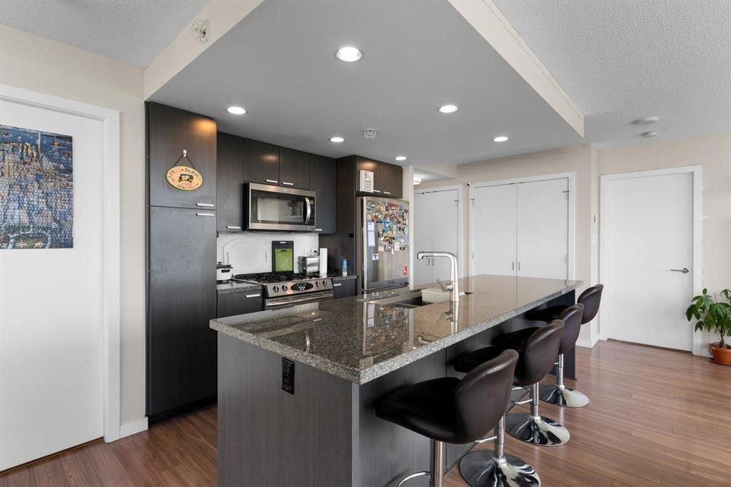 









2200


Douglas

Road, 405,
Burnaby,




BC
V5C 5A7

