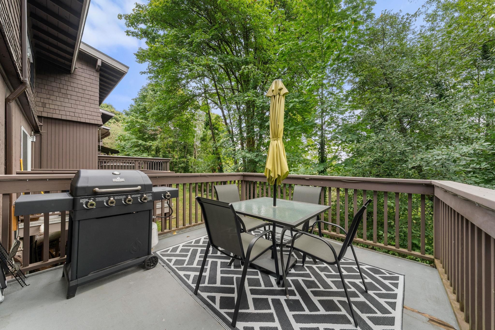 









323B


Evergreen

Drive,
Port Moody,




BC
V3H 1S1

