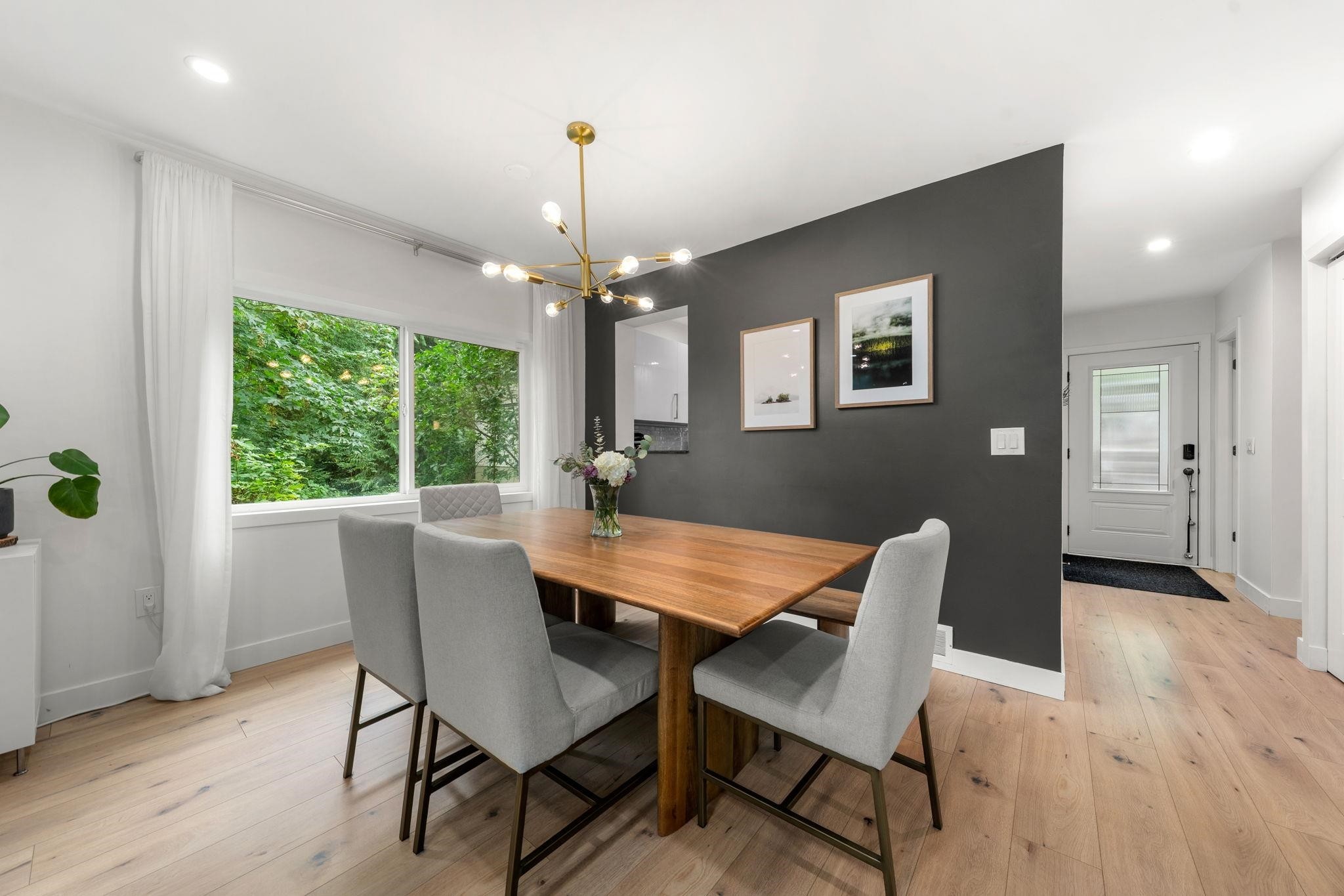 









323B


Evergreen

Drive,
Port Moody,




BC
V3H 1S1


