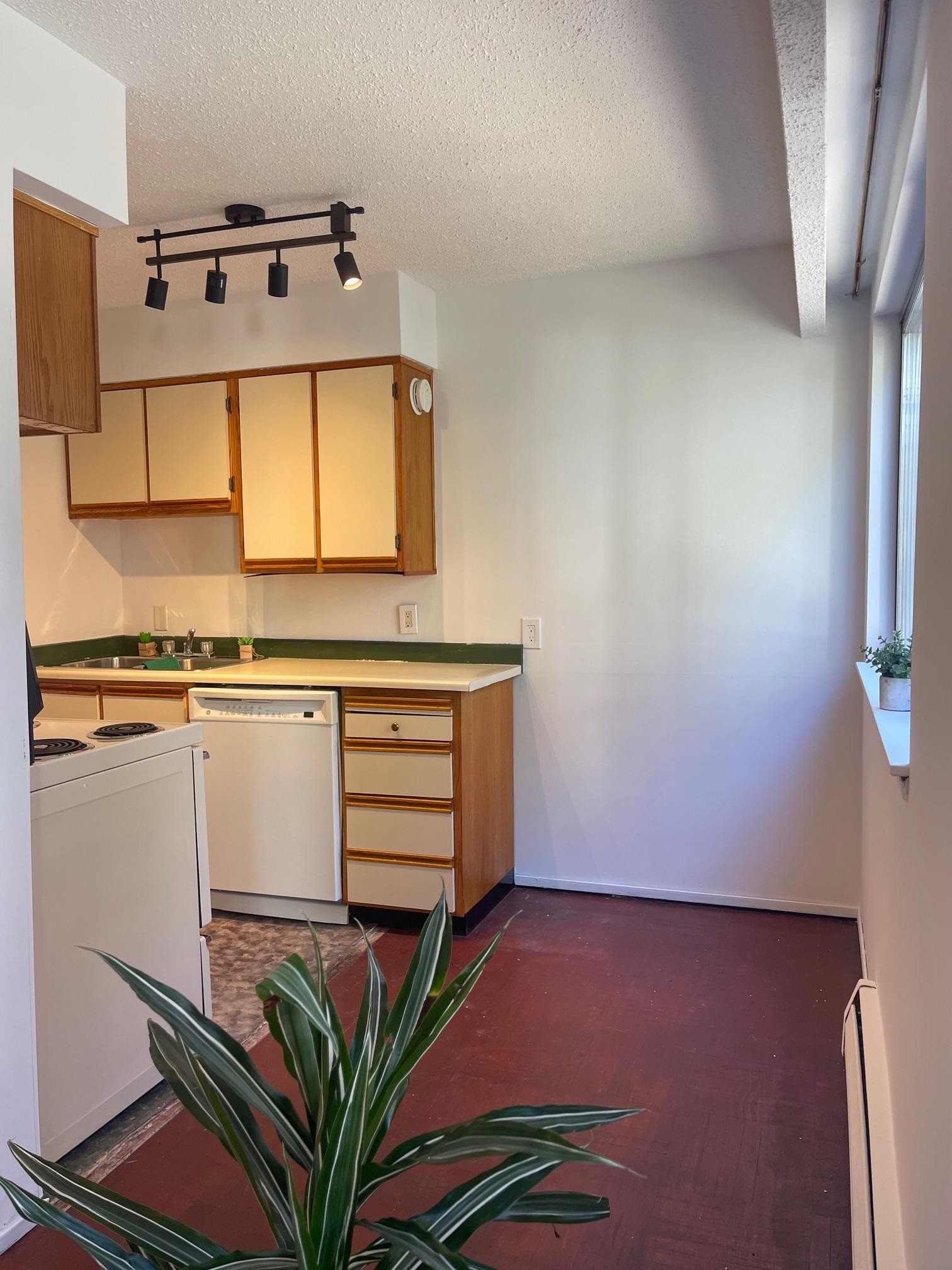 









1050


Jervis

Street, 210,
Vancouver,




BC
V6E 2C1

