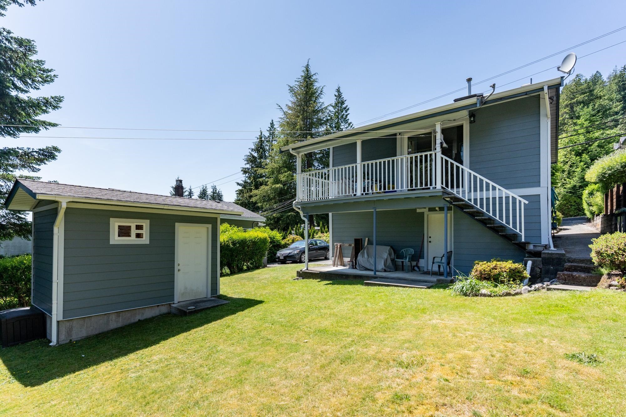 









4370


Mountain

Highway,
North Vancouver,




BC
V7K 2K2

