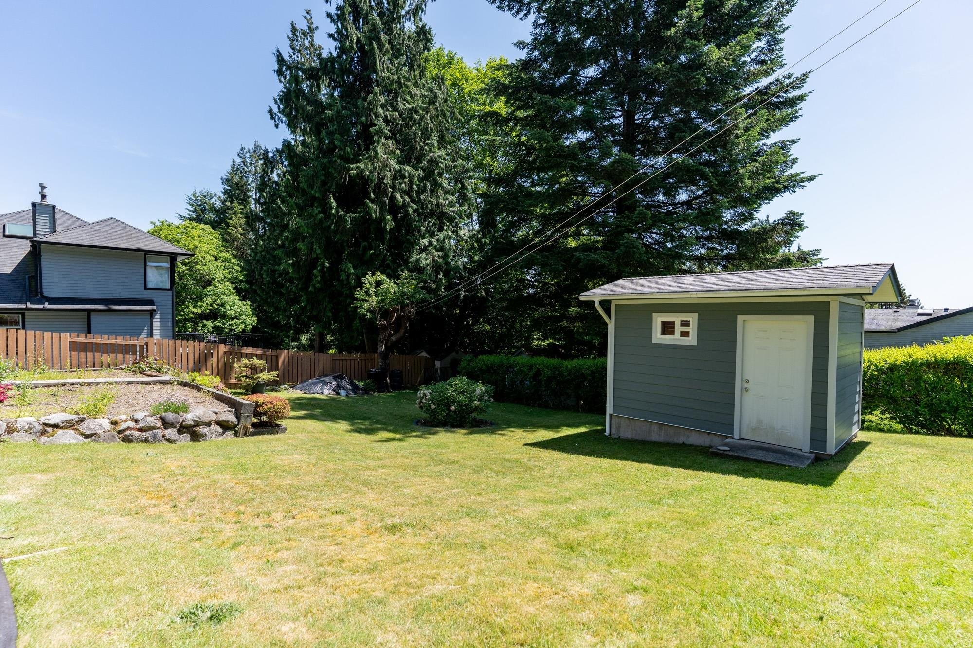 









4370


Mountain

Highway,
North Vancouver,




BC
V7K 2K2

