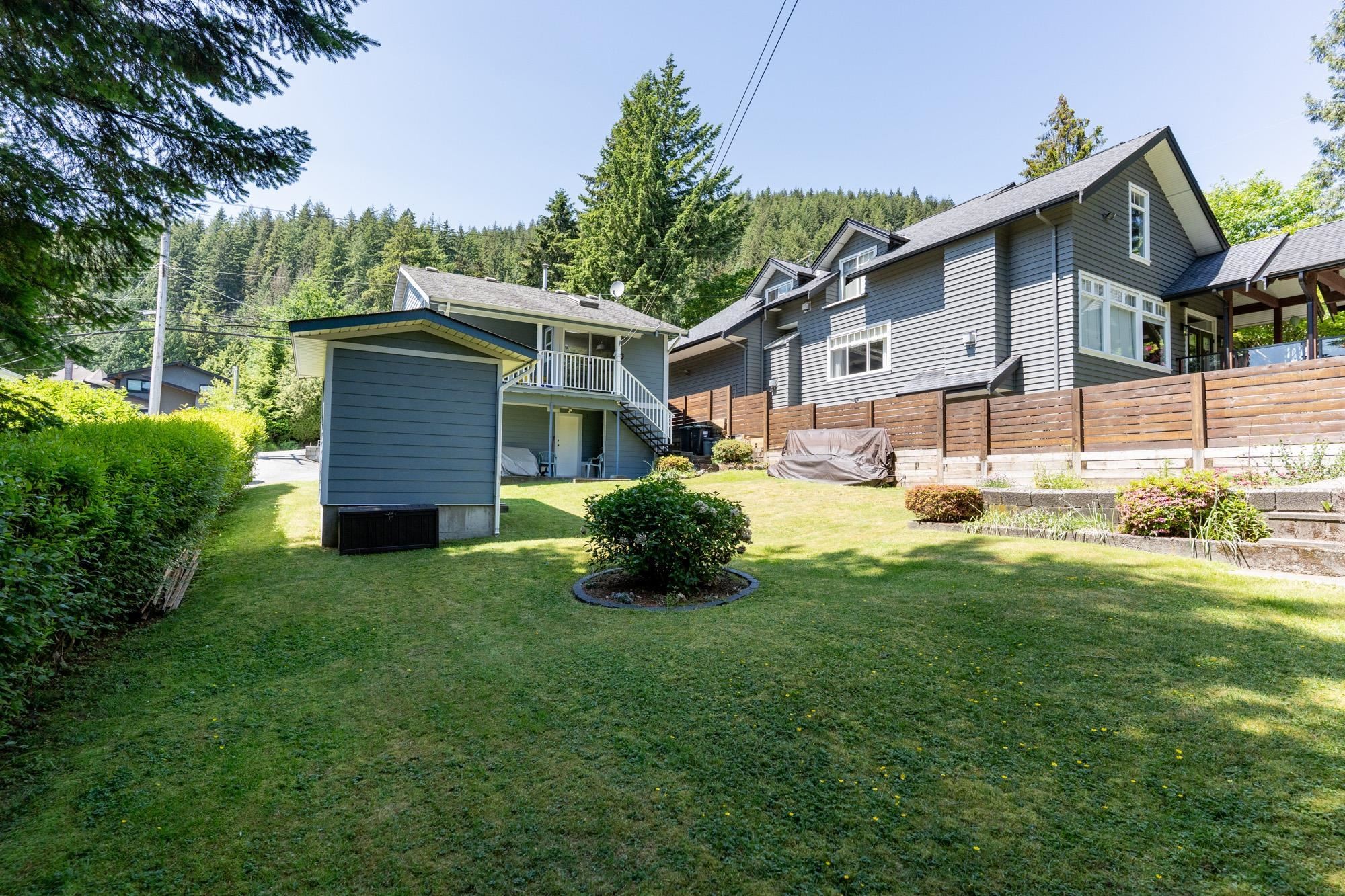 









4370


Mountain

Highway,
North Vancouver,




BC
V7K 2K2

