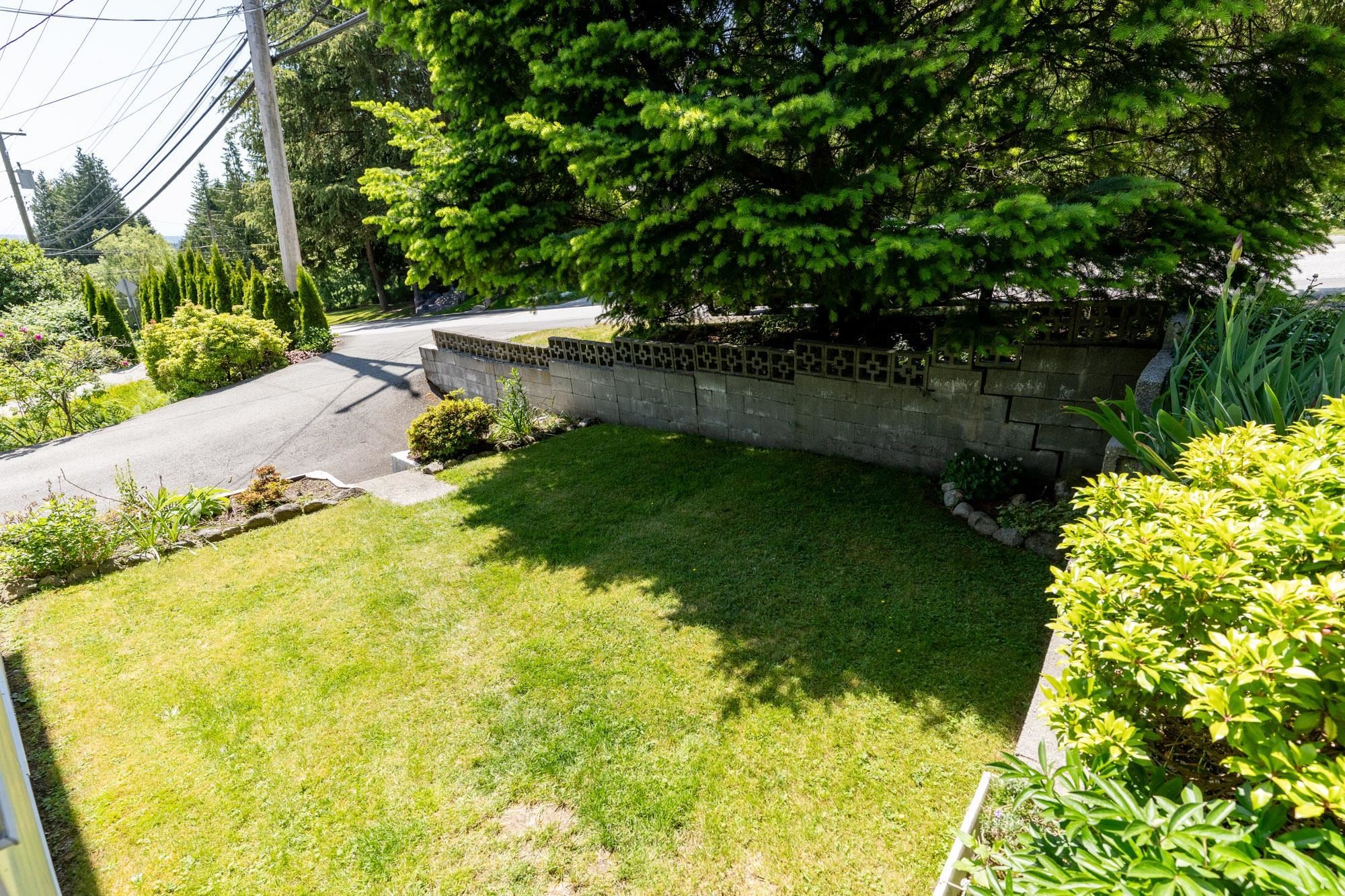 









4370


Mountain

Highway,
North Vancouver,




BC
V7K 2K2

