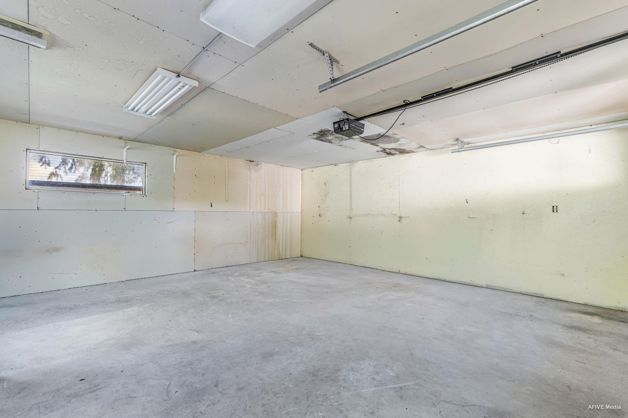 









20258


Ospring

Street,
Maple Ridge,




BC
V2X 1K4

