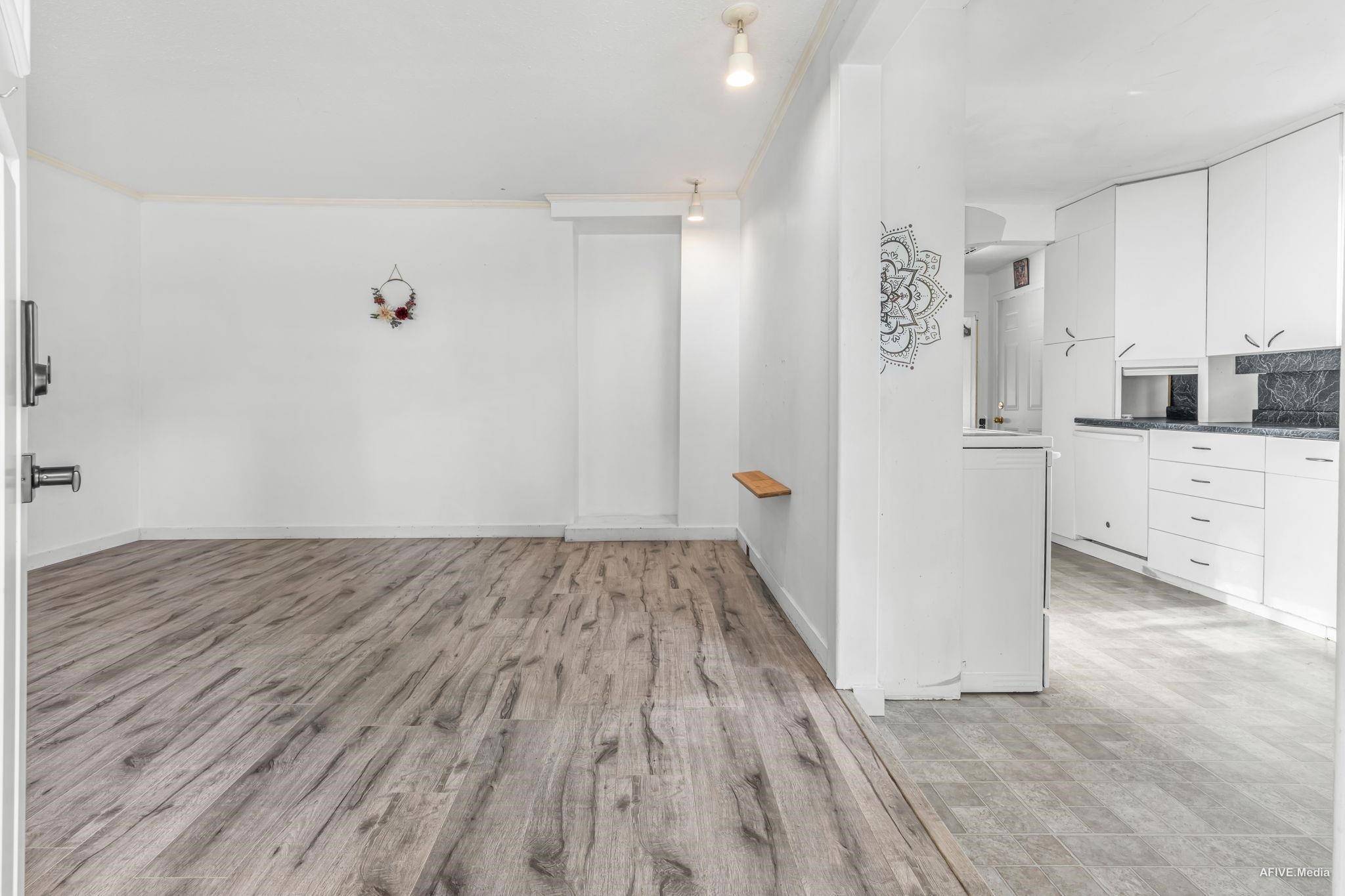 









20258


Ospring

Street,
Maple Ridge,




BC
V2X 1K4

