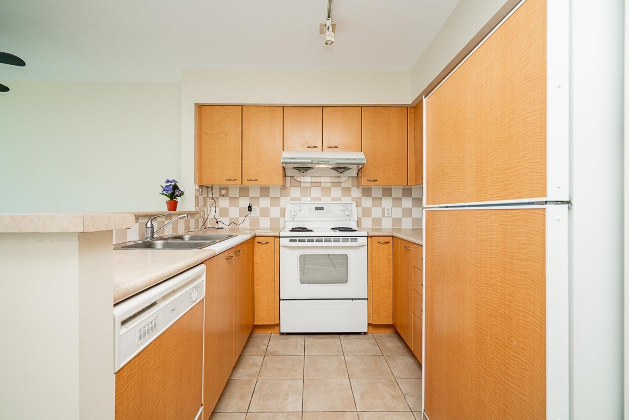 









6088


Willingdon

Avenue, 1702,
Burnaby,




BC
V5H 4V2

