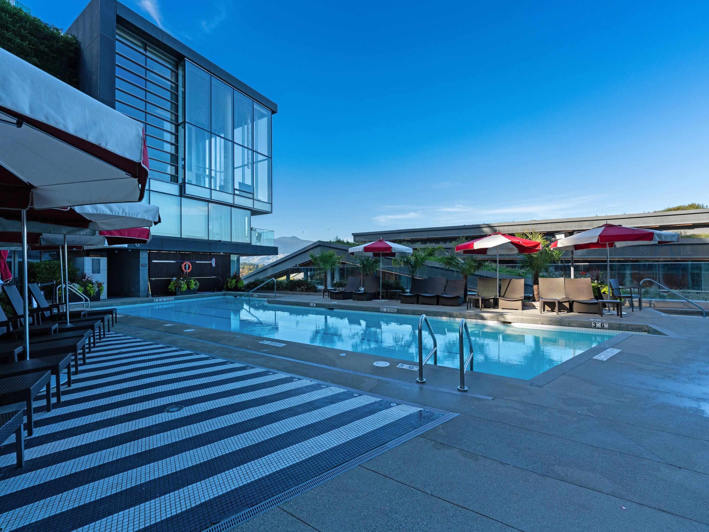 









1011


Cordova

Street West, 2701,
Vancouver,




BC
V6C 0B2

