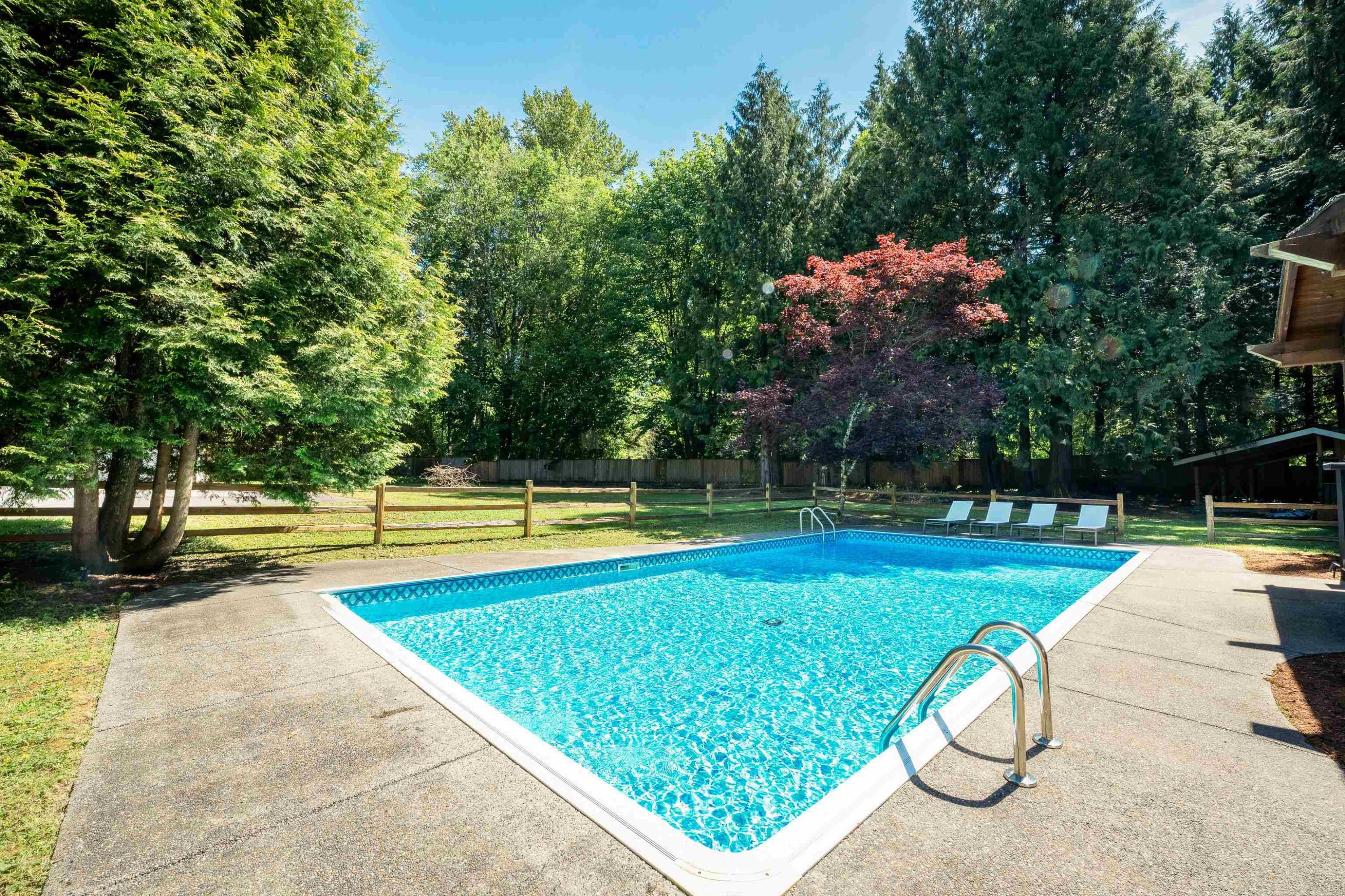 









25011


Ferguson

Avenue,
Maple Ridge,




BC
V2W 1H4

